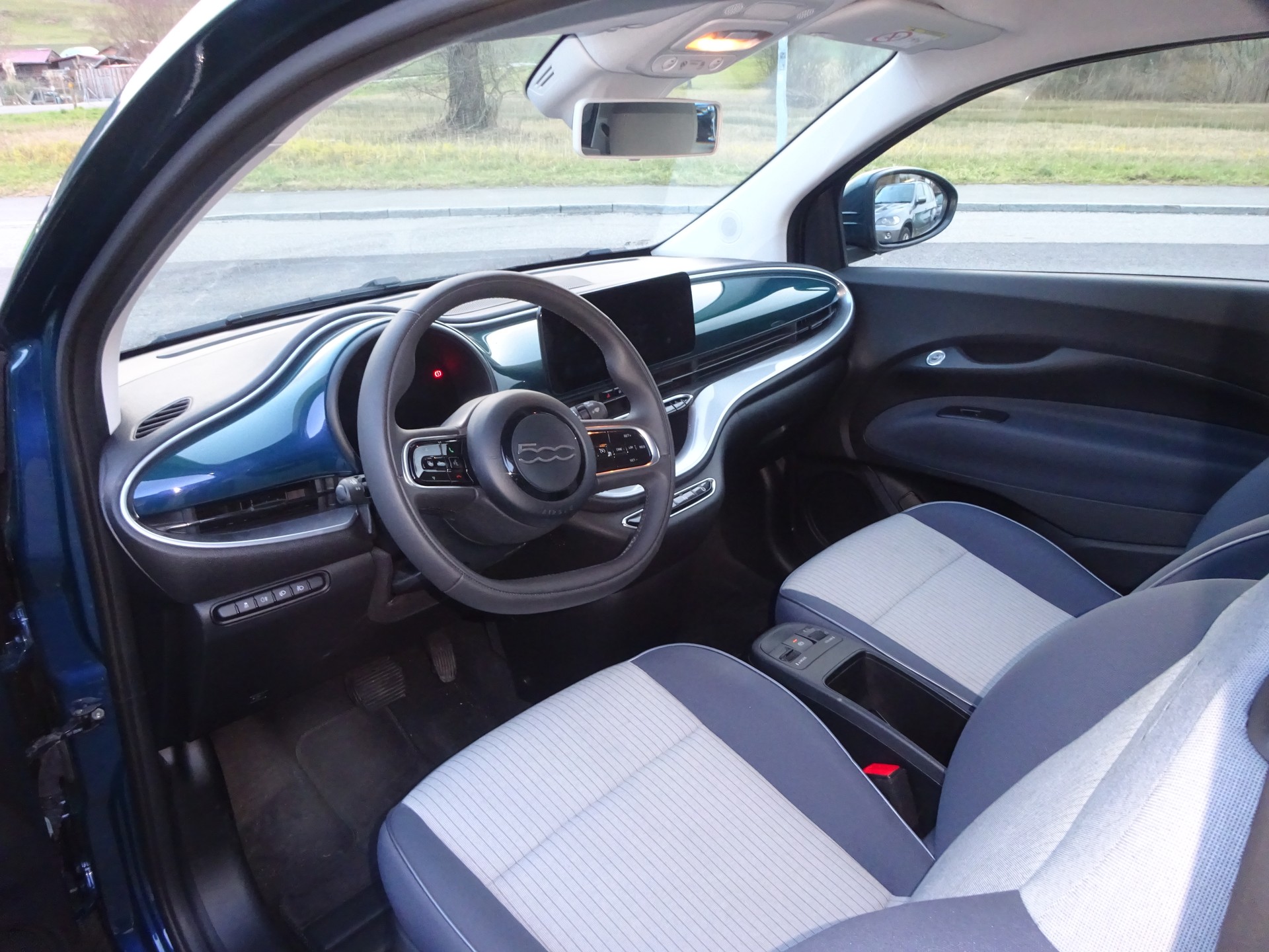 FIAT 500 electric 87 kW Icon-image-9