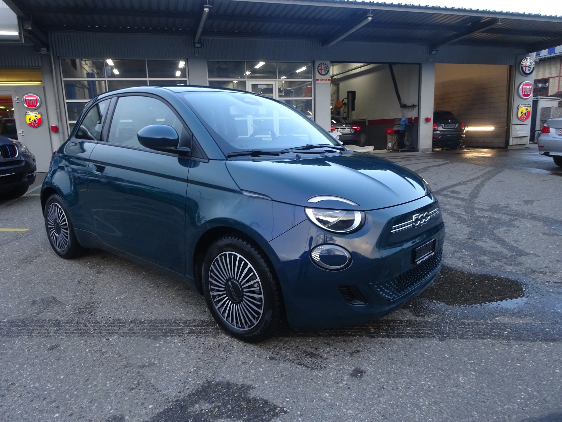 FIAT 500 electric 87 kW Icon-image-6