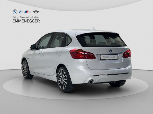 BMW 225xe ActiveTourer Luxury-showroom-element-2