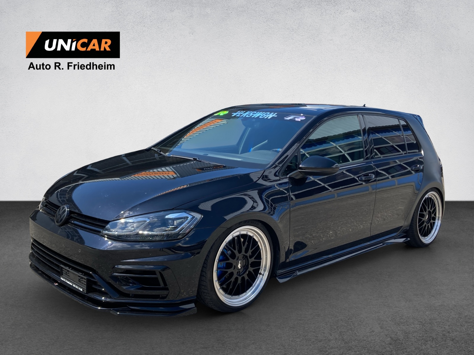 VW Golf 2.0 TSI R 4Motion DSG-showroom-element-2