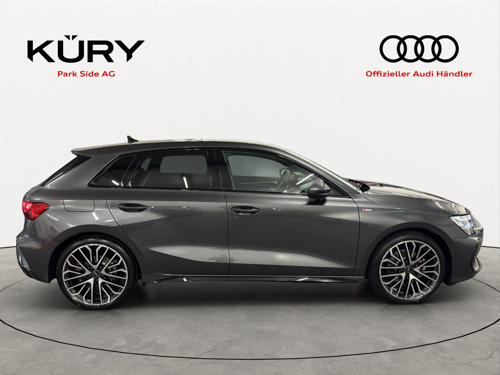 AUDI A3 Sportback 35 TFSI S line Attraction-showroom-element-2