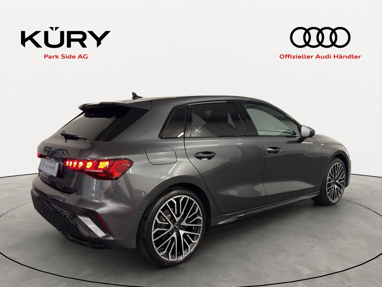 AUDI A3 Sportback 35 TFSI S line Attraction-showroom-element-3