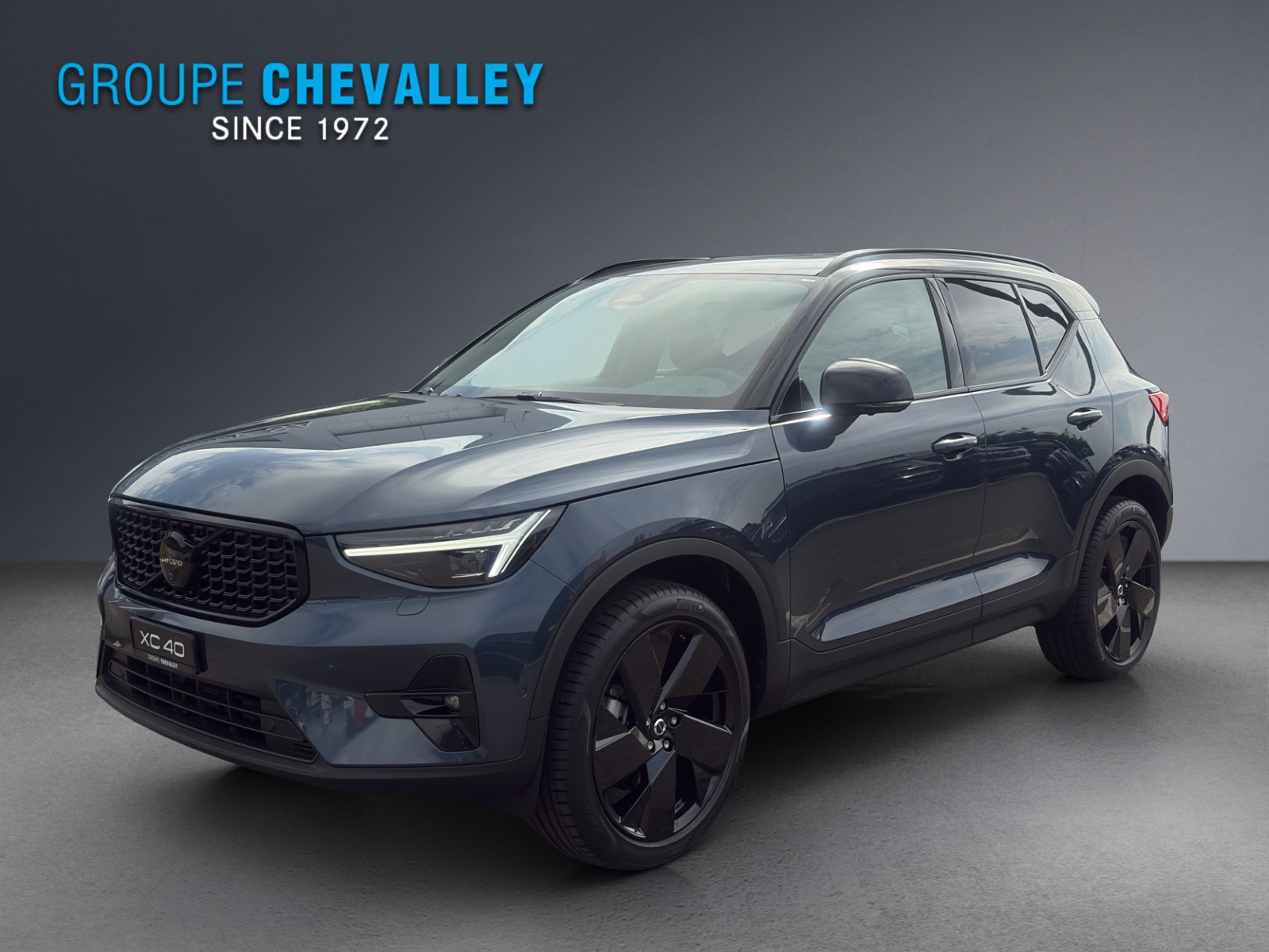 Photo VOLVO XC40 XC40 B4 Benzin Mild Hybrid Ultra Black Edition DCT
