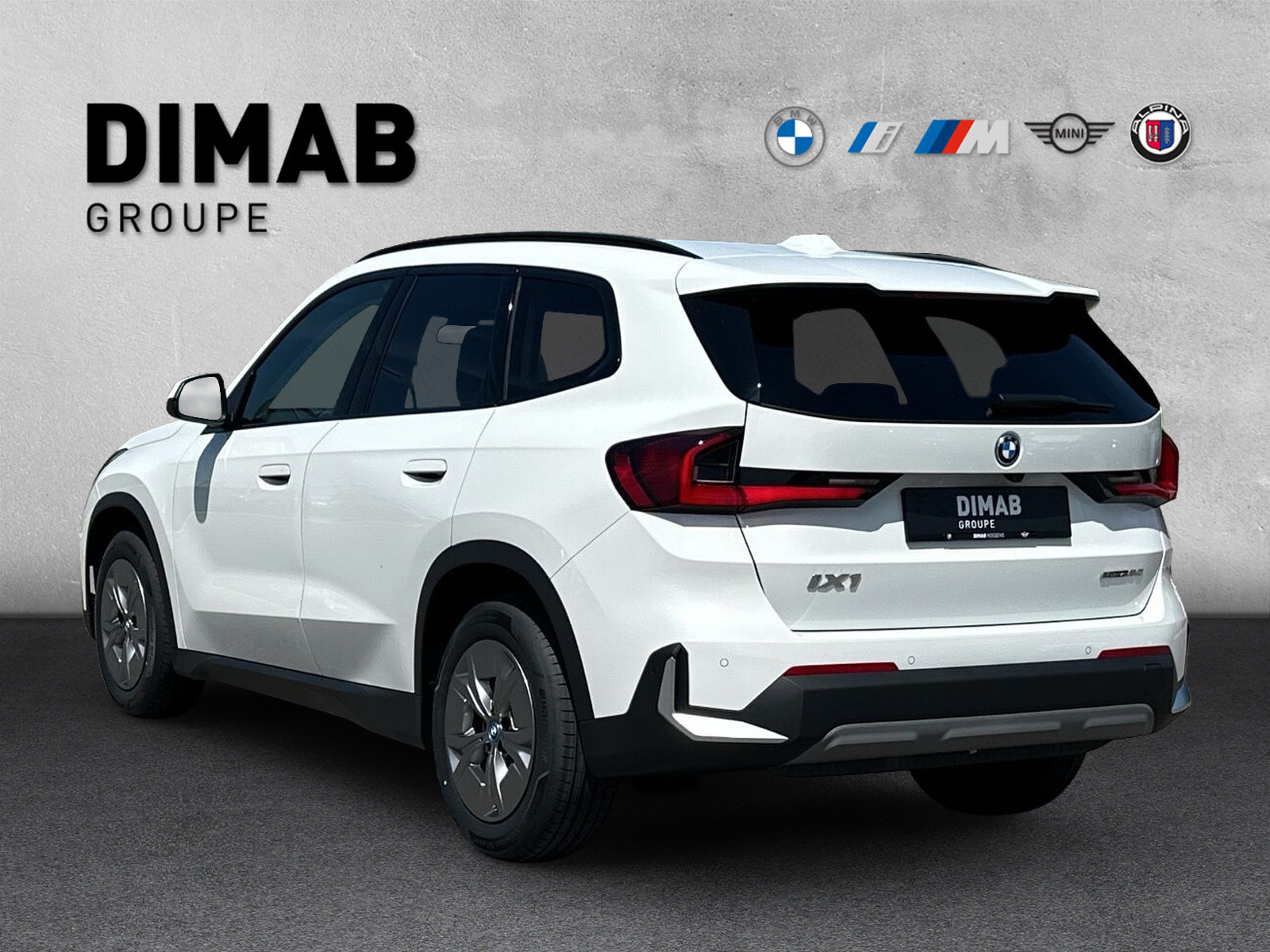 BMW iX1 eDrive 20-showroom-element-2