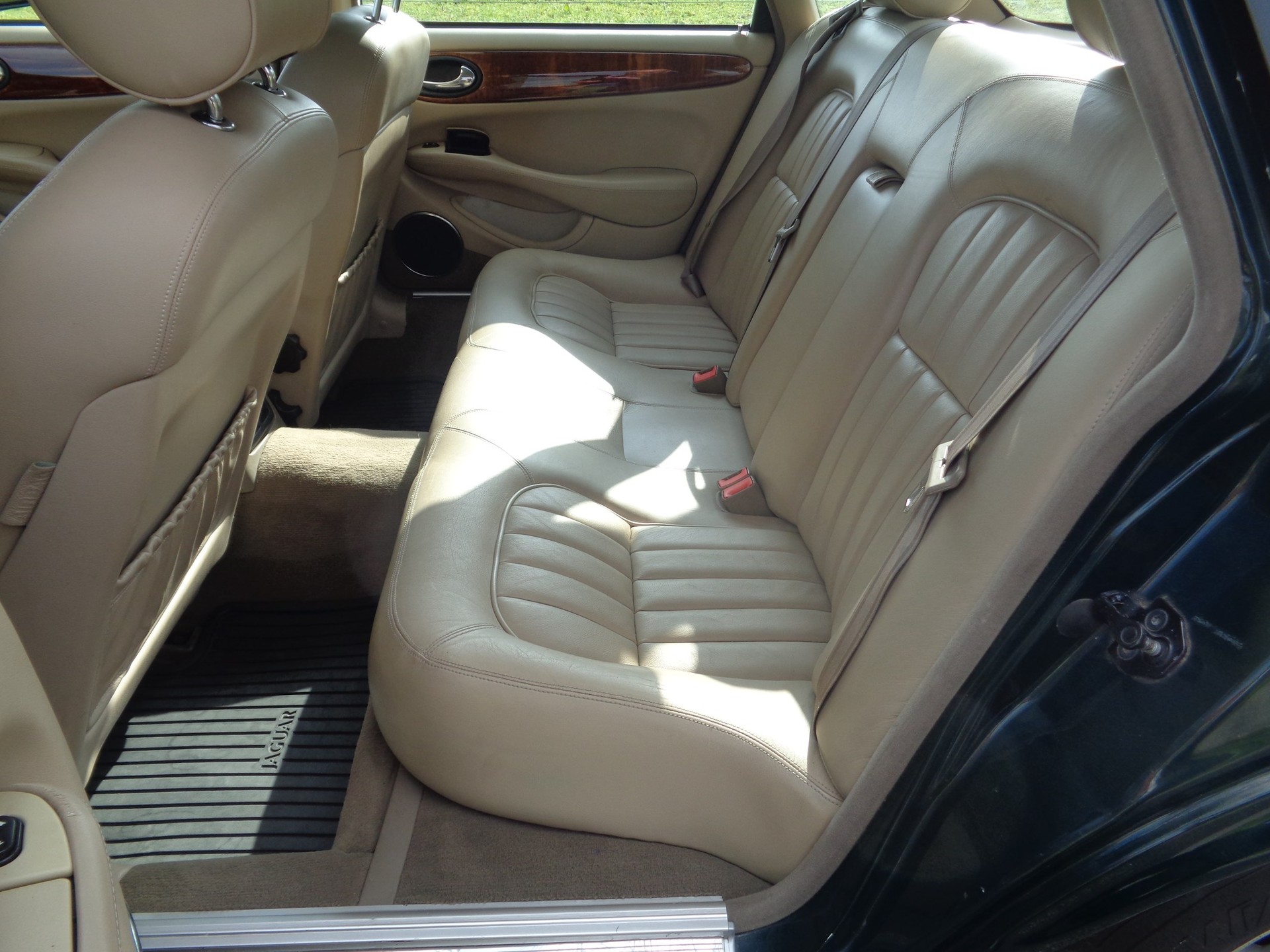 JAGUAR XJ 3.2 V8-image-9
