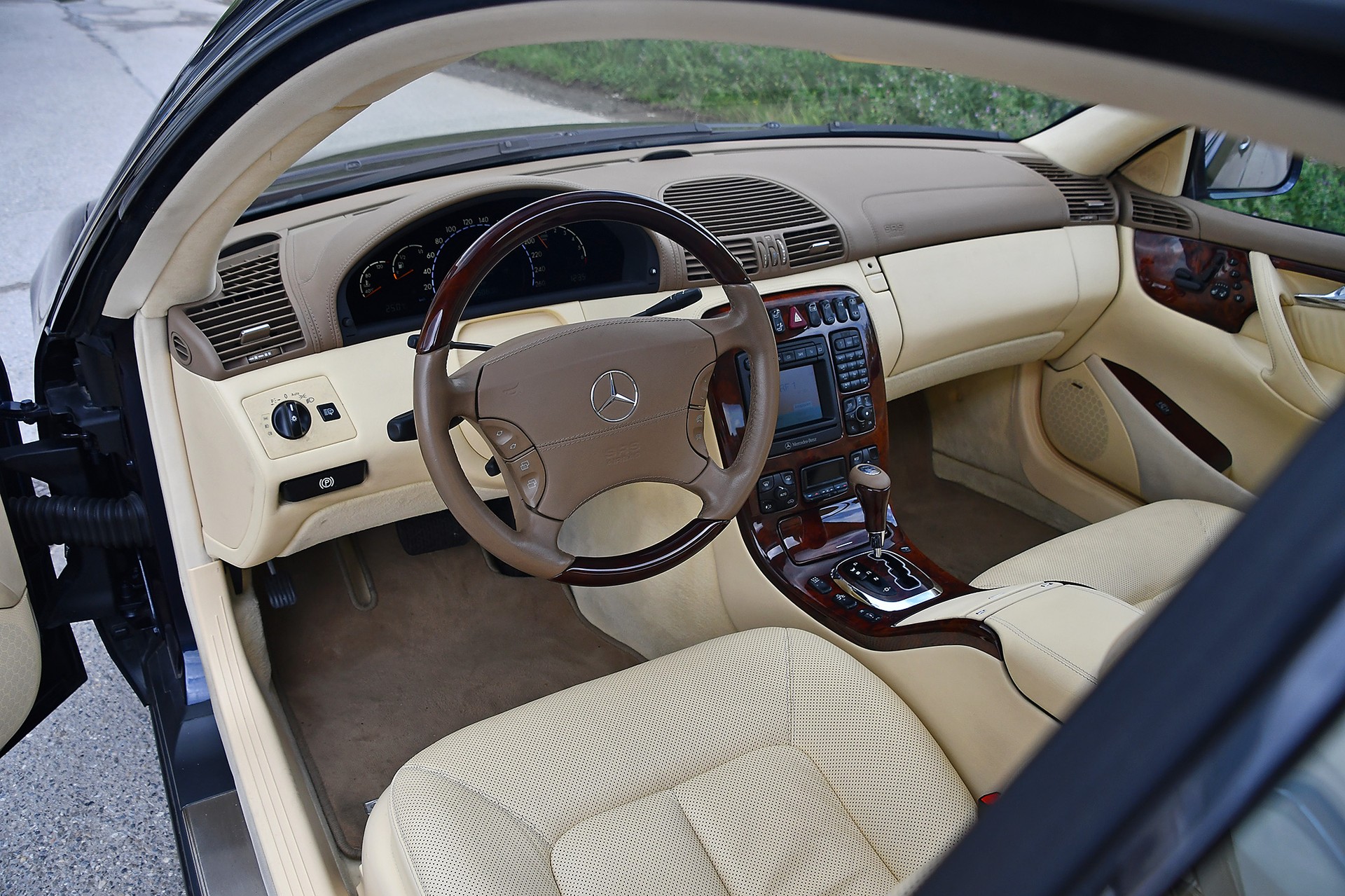 MERCEDES-BENZ CL 600 Automatic-image-6