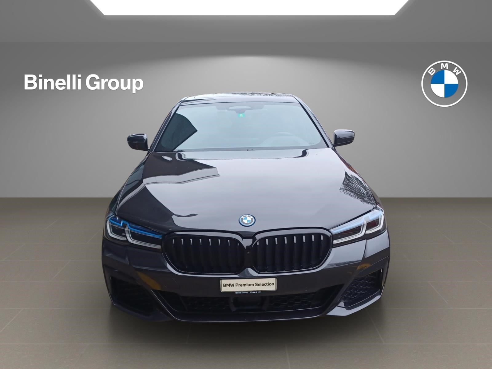 BMW 545e xDrive SAG-showroom-element-1