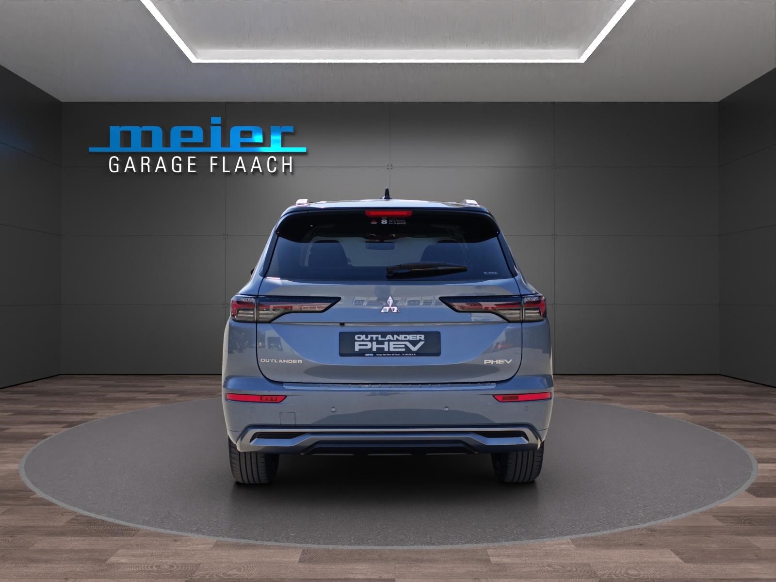 MITSUBISHI Outlander 2.4 PHEV Instyle 4x4-showroom-element-3