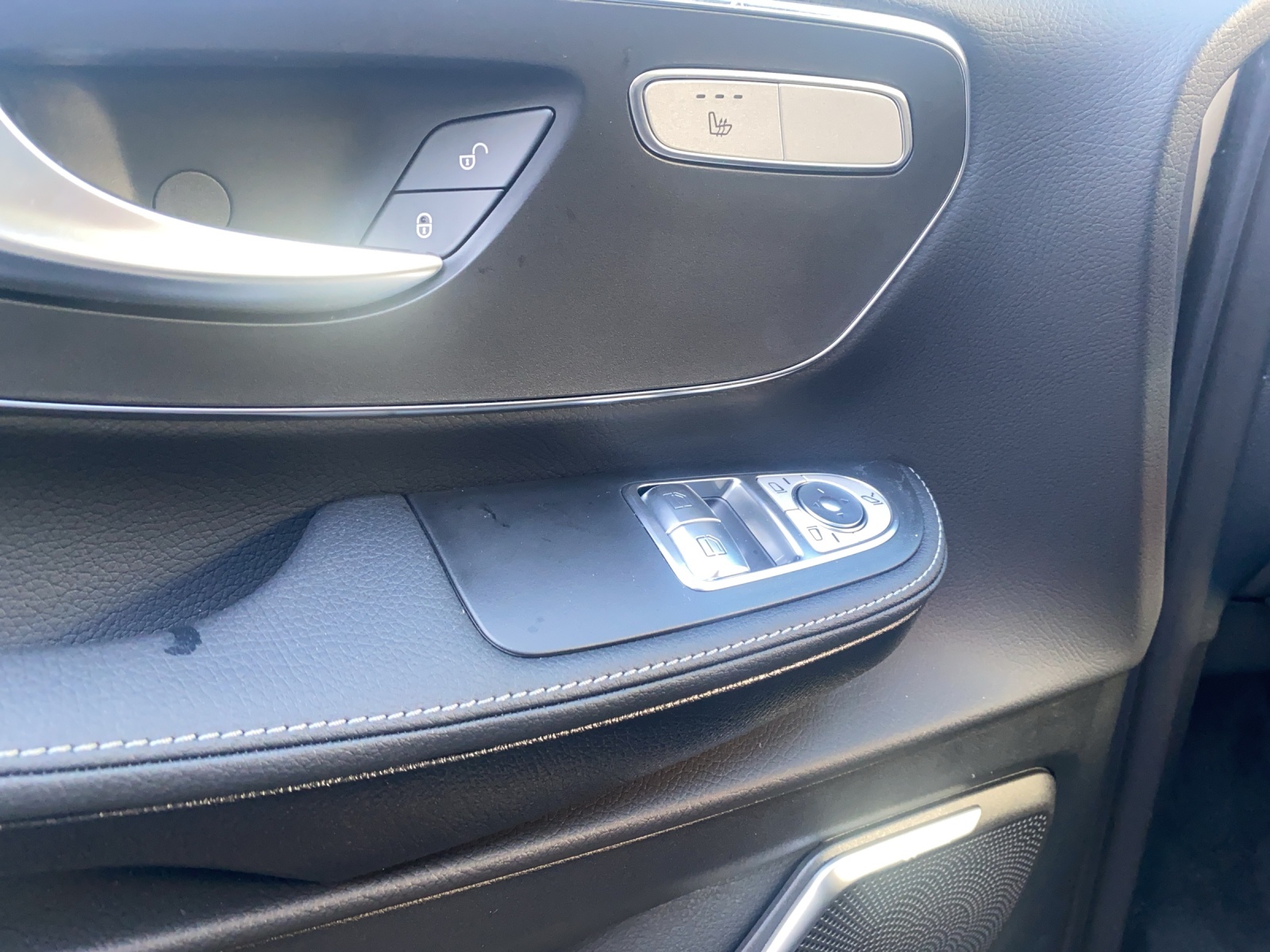 Image MERCEDES-BENZ V-300 V 300 d lang Avantgarde 4Matic 9G-Tronic