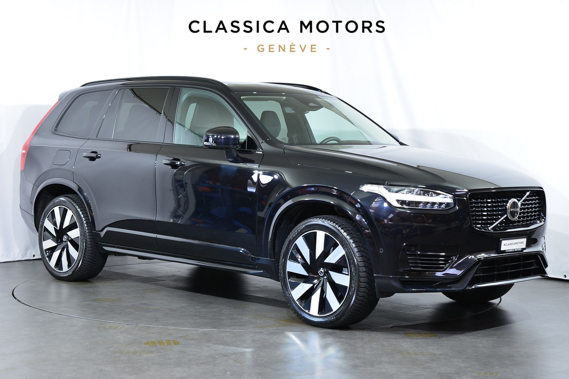 VOLVO XC90 T8 eAWD PluginHybrid Ultimate Dark XCLUSIVE Geartronic