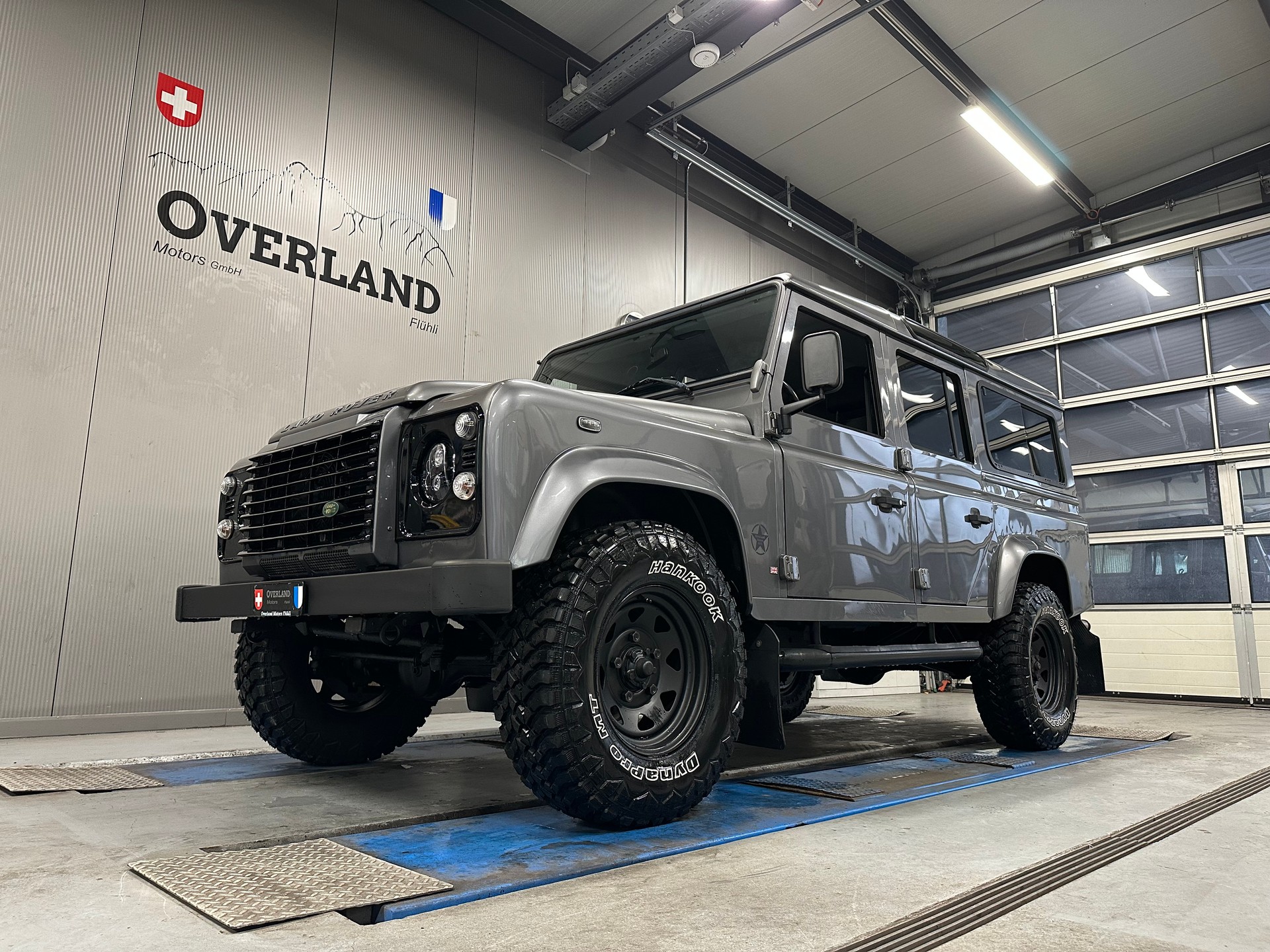 LAND ROVER Defender 110 SW 2.4Tdc-image-9