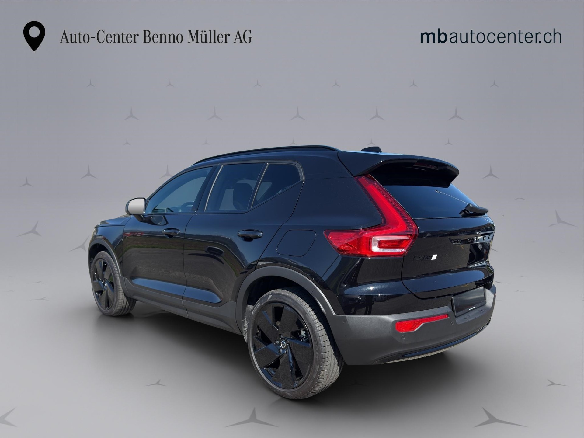 VOLVO EX40 Twin Black Edition AWD-showroom-element-2
