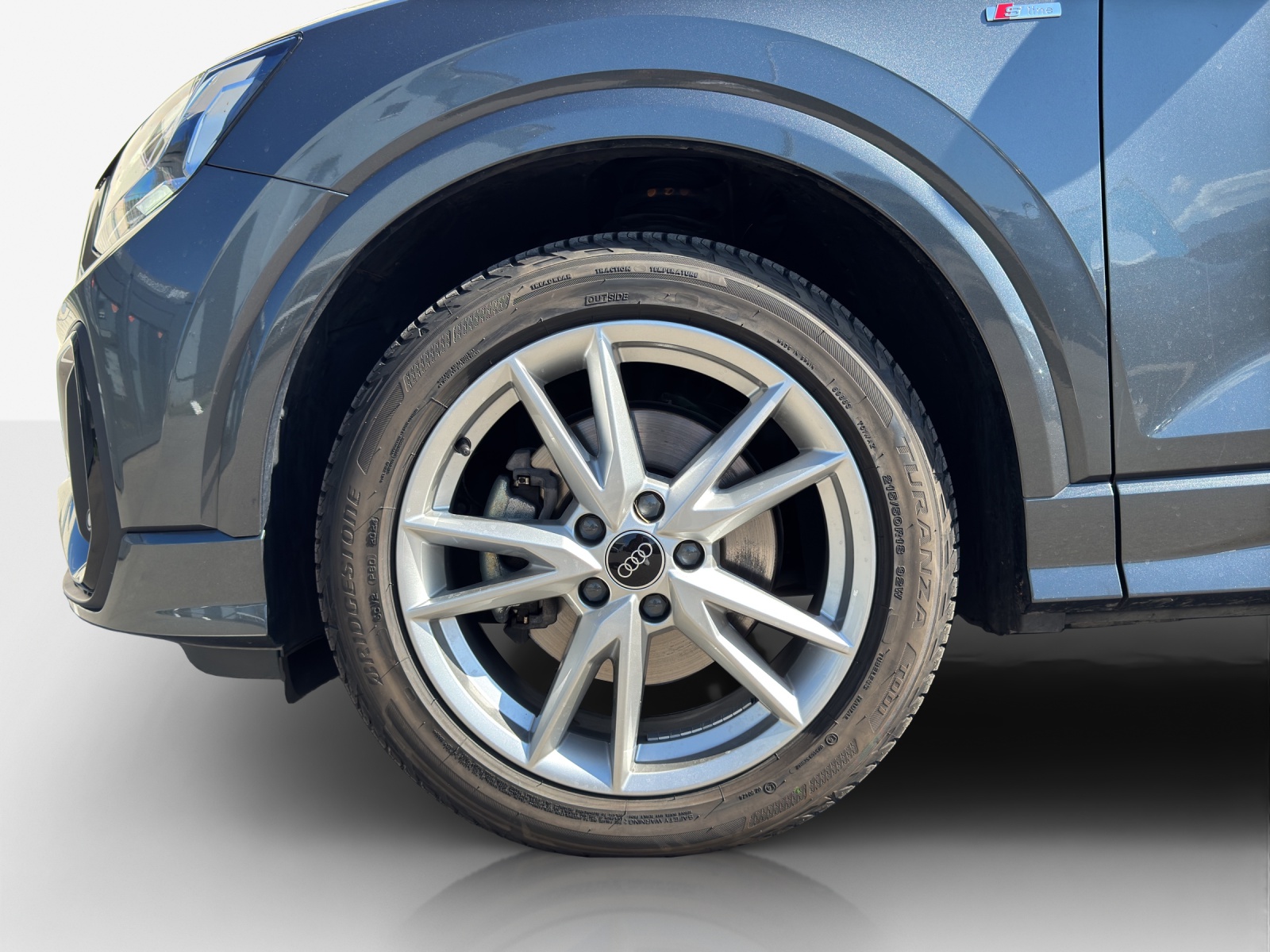 AUDI Q2 40 TFSI S line quattro S-tronic-image-14