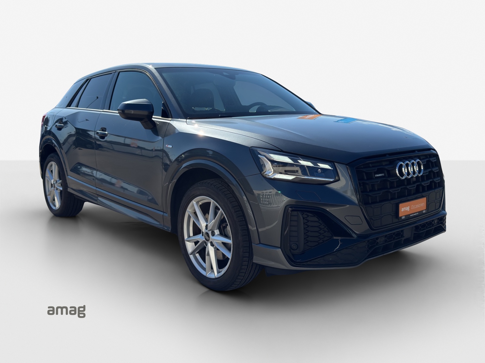 AUDI Q2 40 TFSI S line quattro S-tronic-image-5