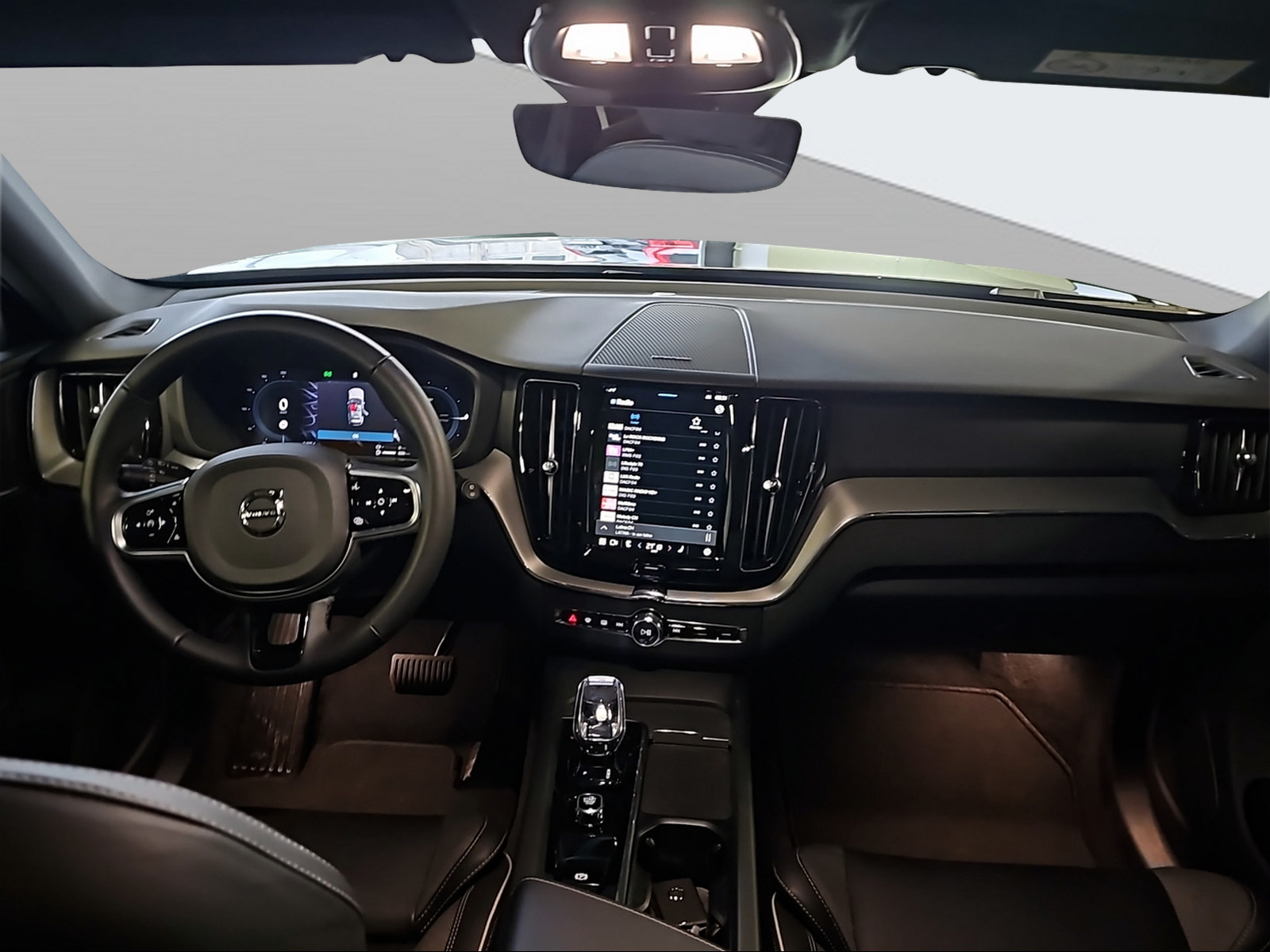 Image VOLVO XC60 XC60 2.0 T6 TE Plus Dark eAWD