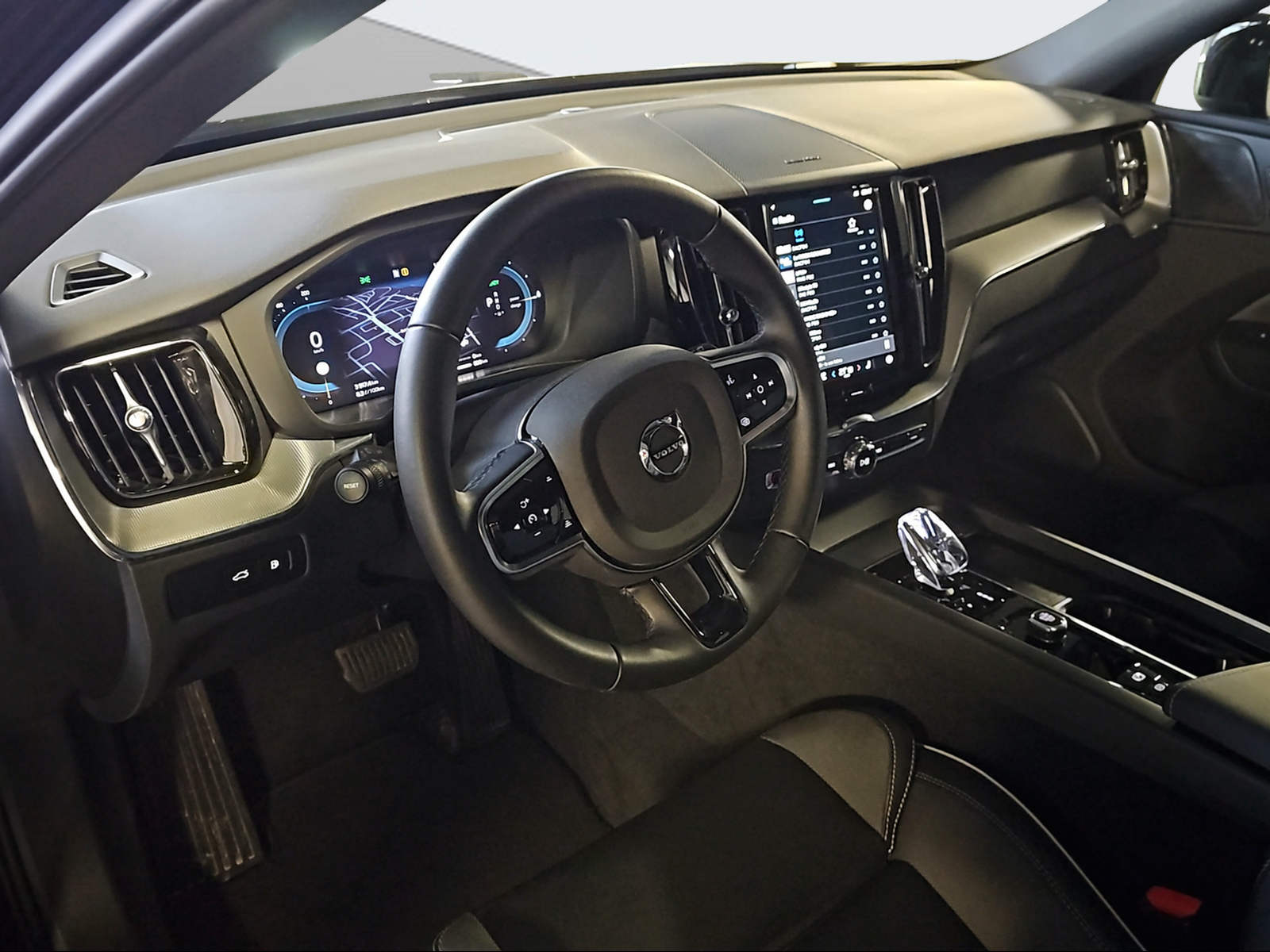 Image VOLVO XC60 XC60 2.0 T6 TE Plus Dark eAWD