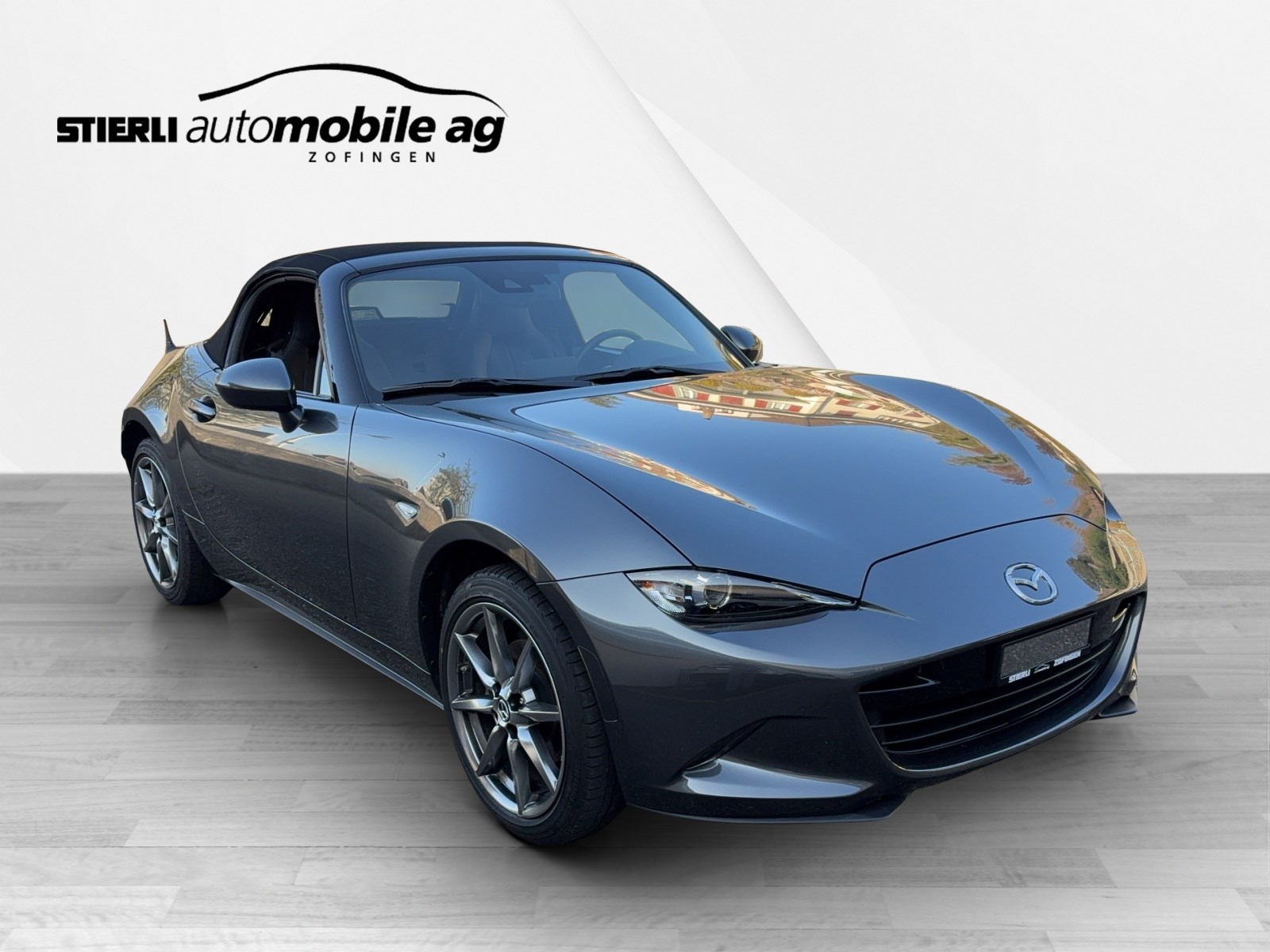 MAZDA MX-5 2.0 Revolution-showroom-element-2