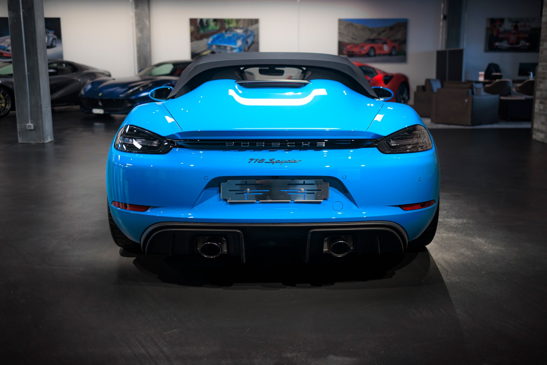 PORSCHE 718 Boxster Spyder-image-3