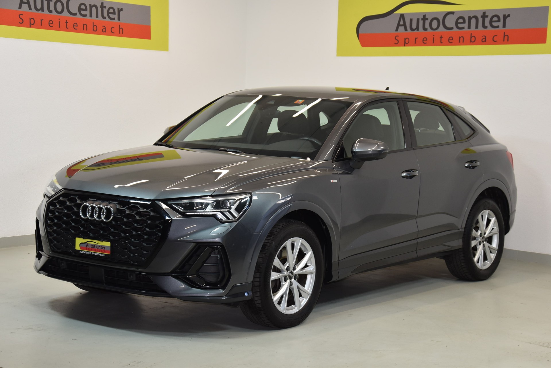AUDI Q3 Sportback 45 TFSI S line quattro S-tronic-image-1