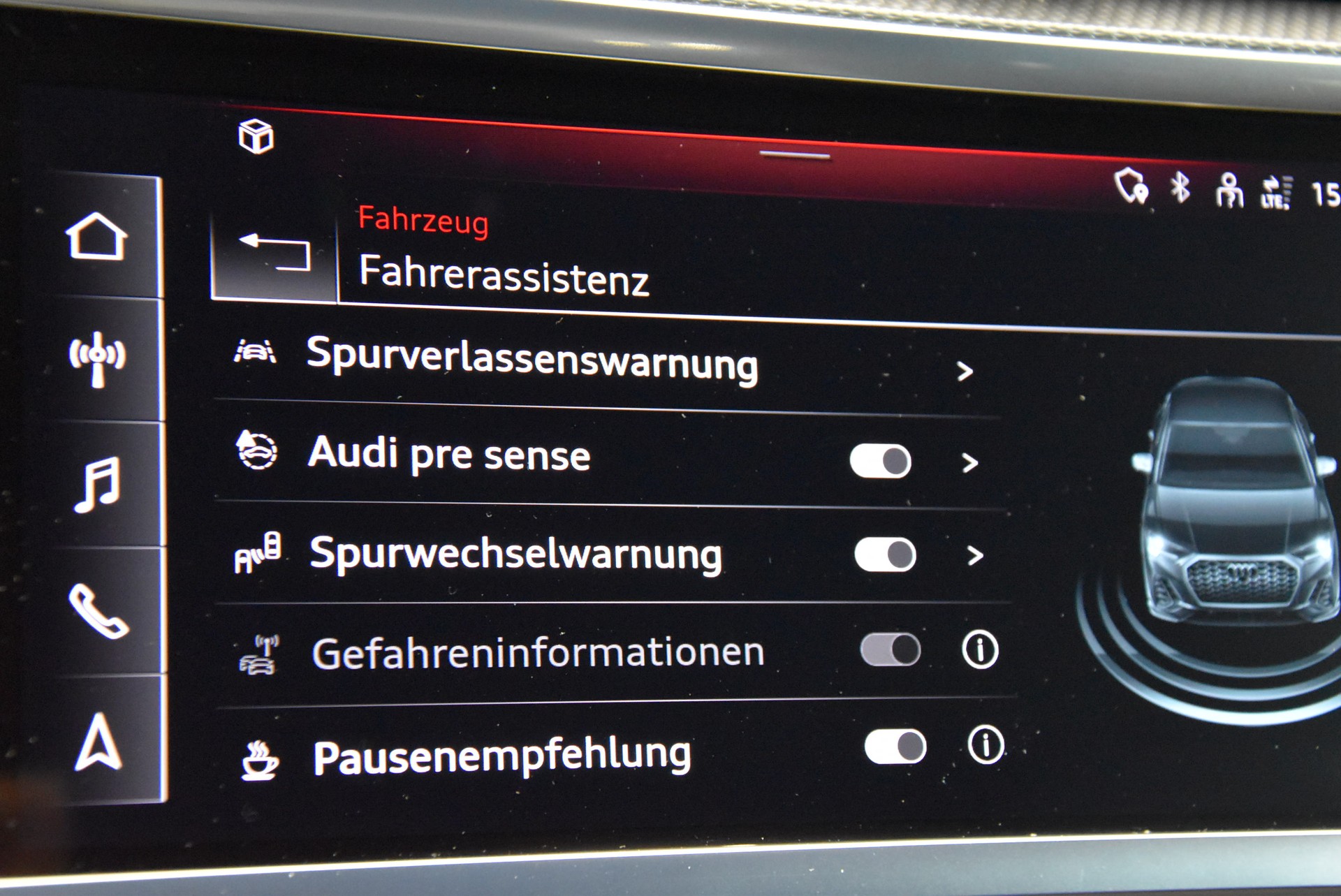 AUDI Q3 Sportback 45 TFSI S line quattro S-tronic-image-11