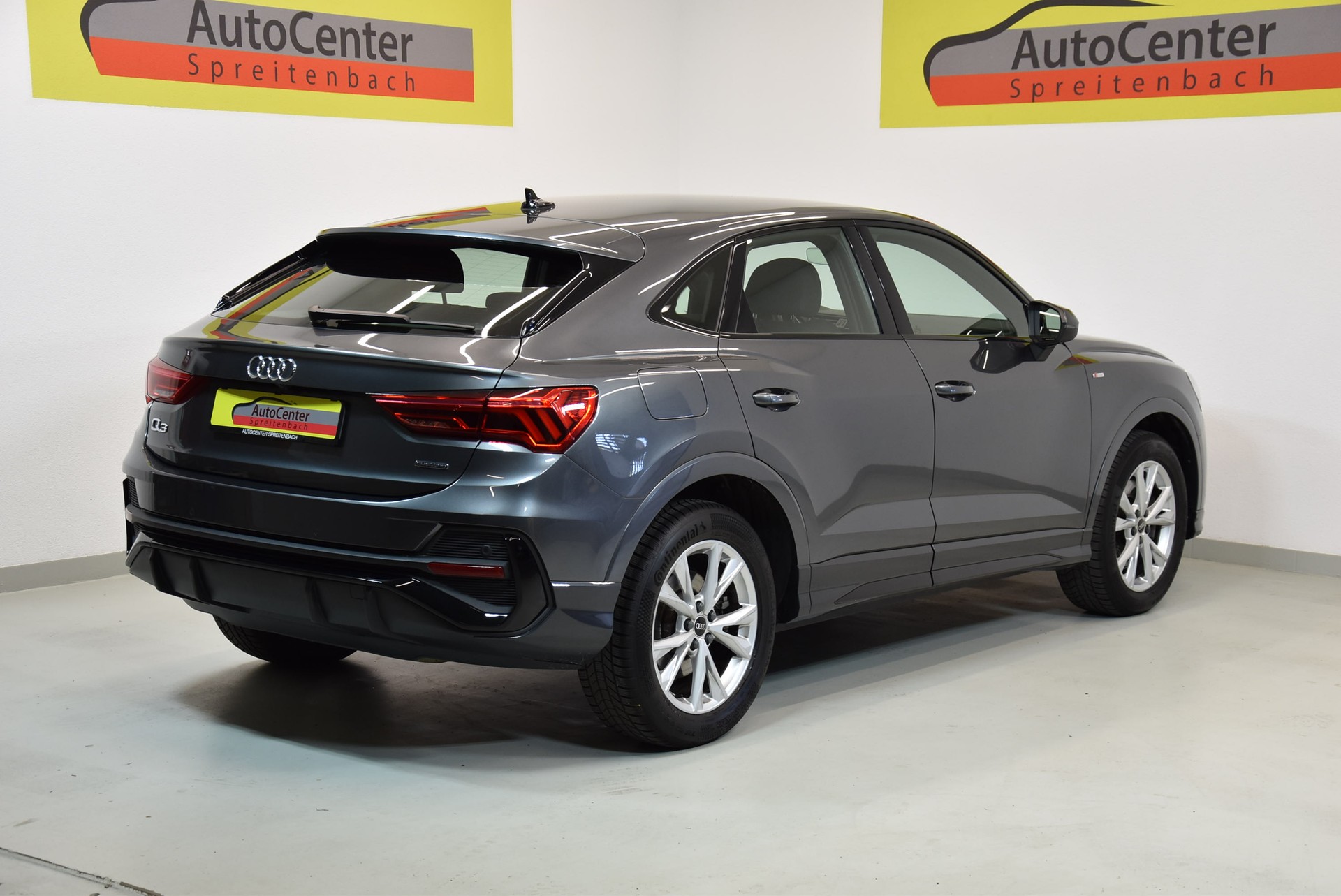 AUDI Q3 Sportback 45 TFSI S line quattro S-tronic-image-13