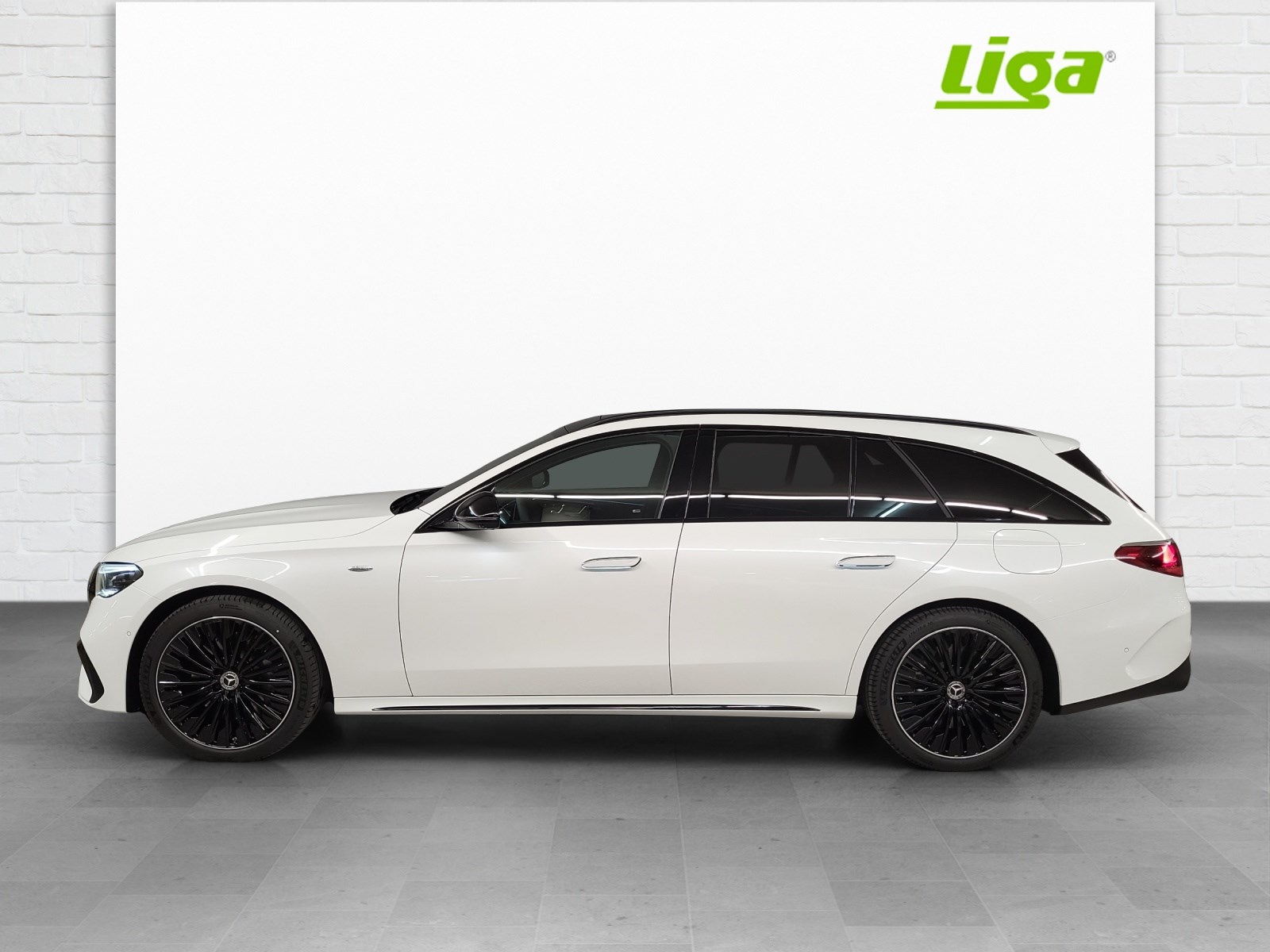 MERCEDES-BENZ E 300 de AMG Line 4Matic EQ Hybrid