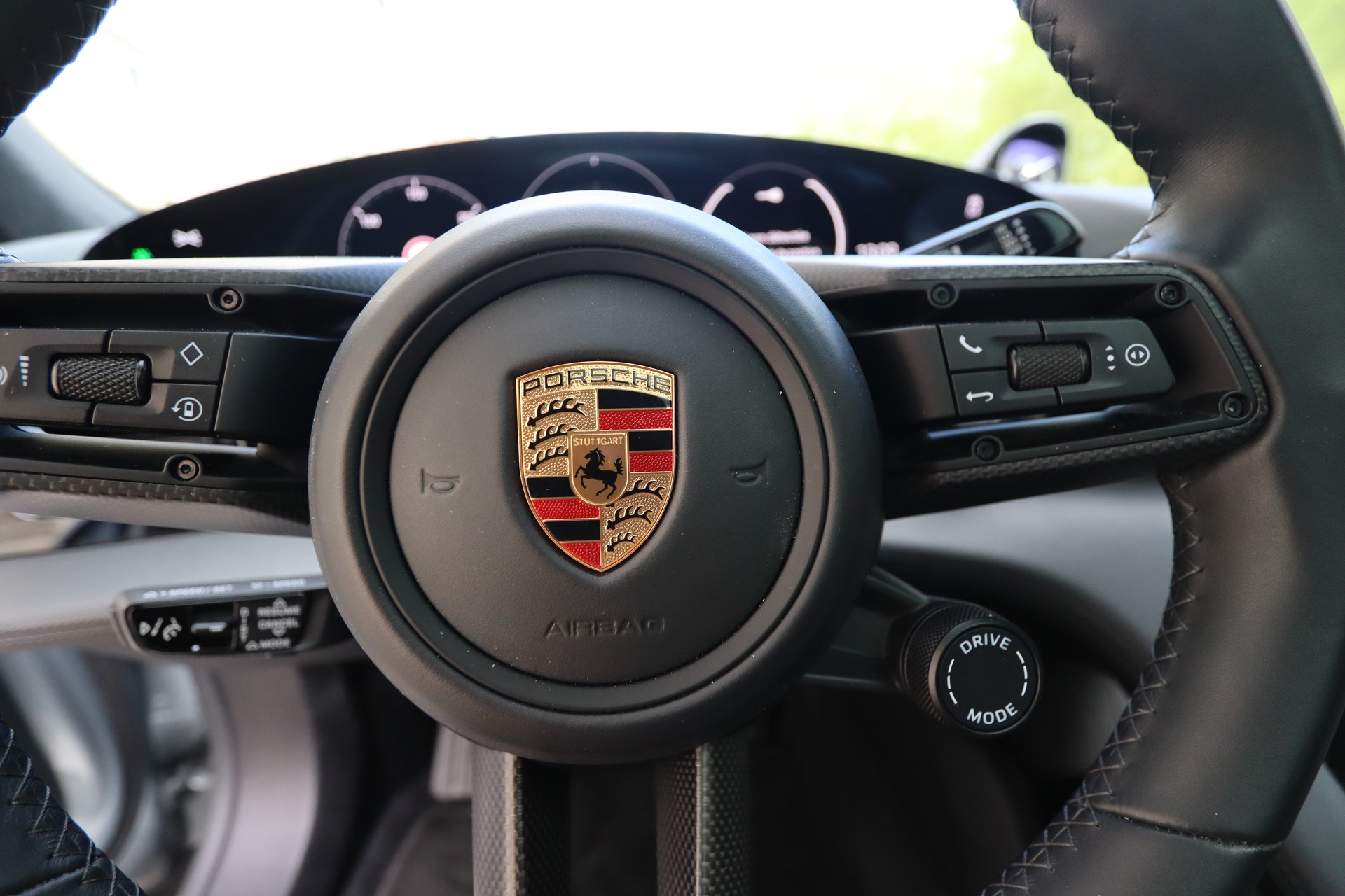 PORSCHE Taycan Turbo-image-16
