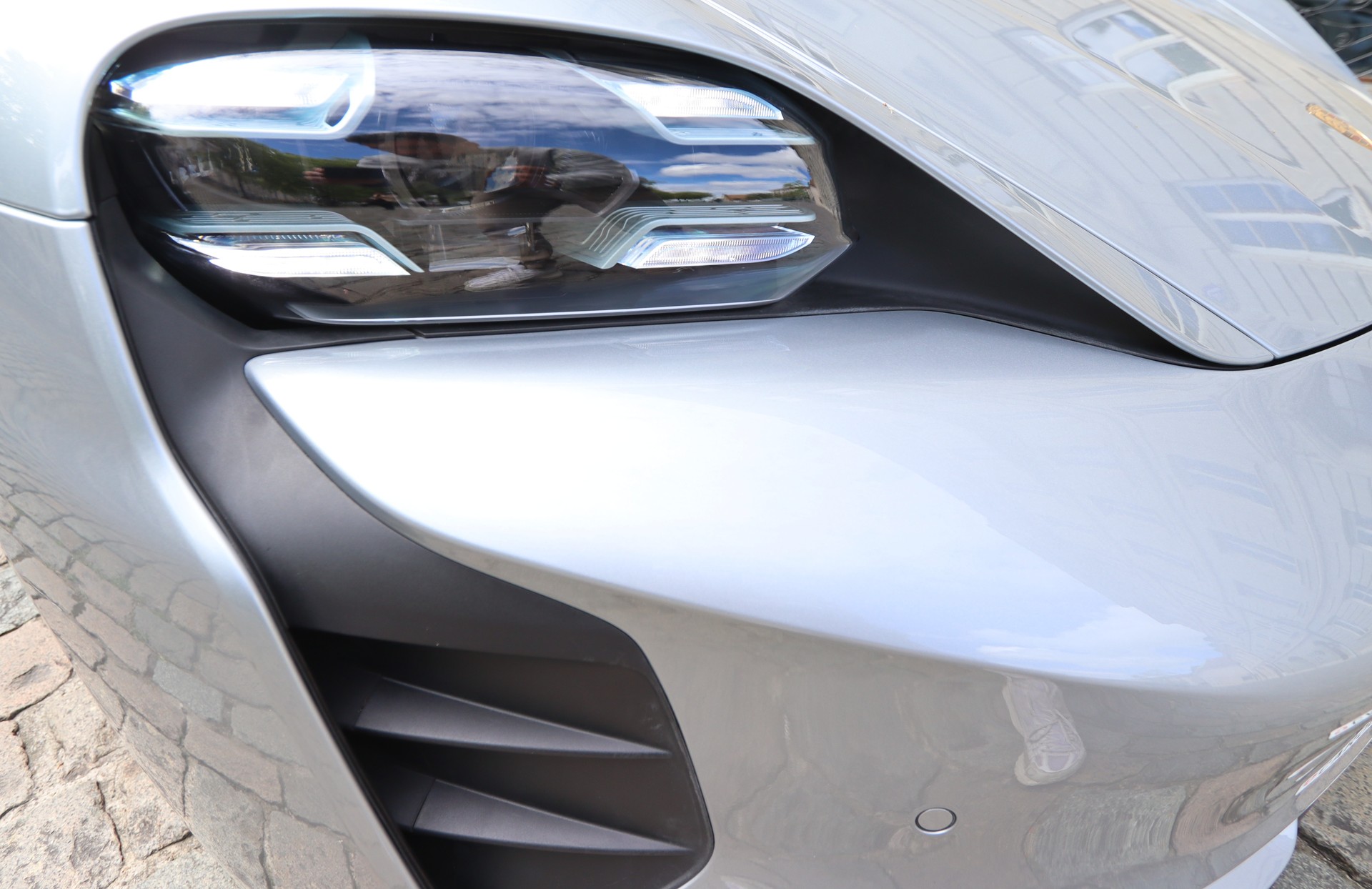 PORSCHE Taycan Turbo-image-25