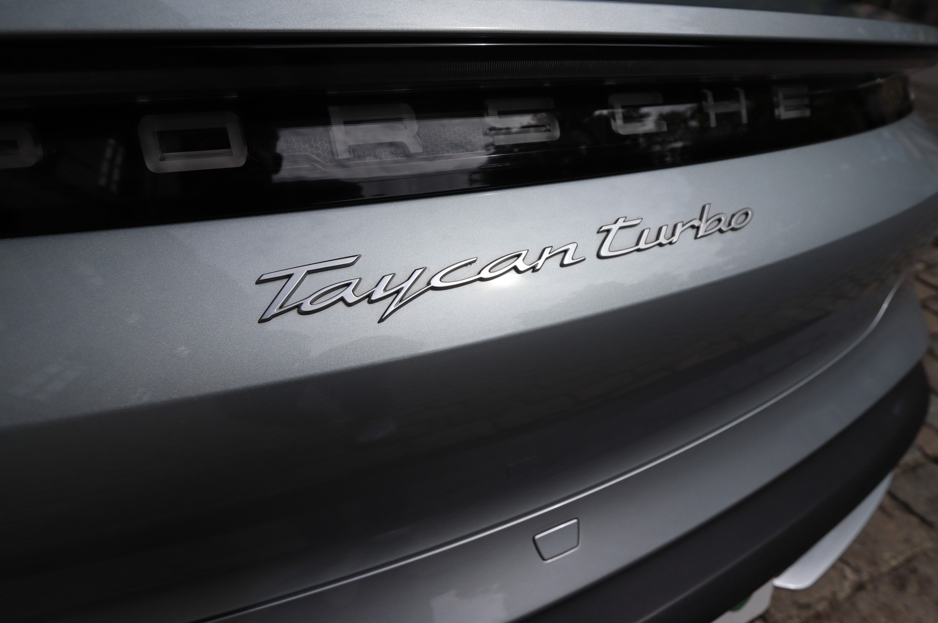 PORSCHE Taycan Turbo-image-26