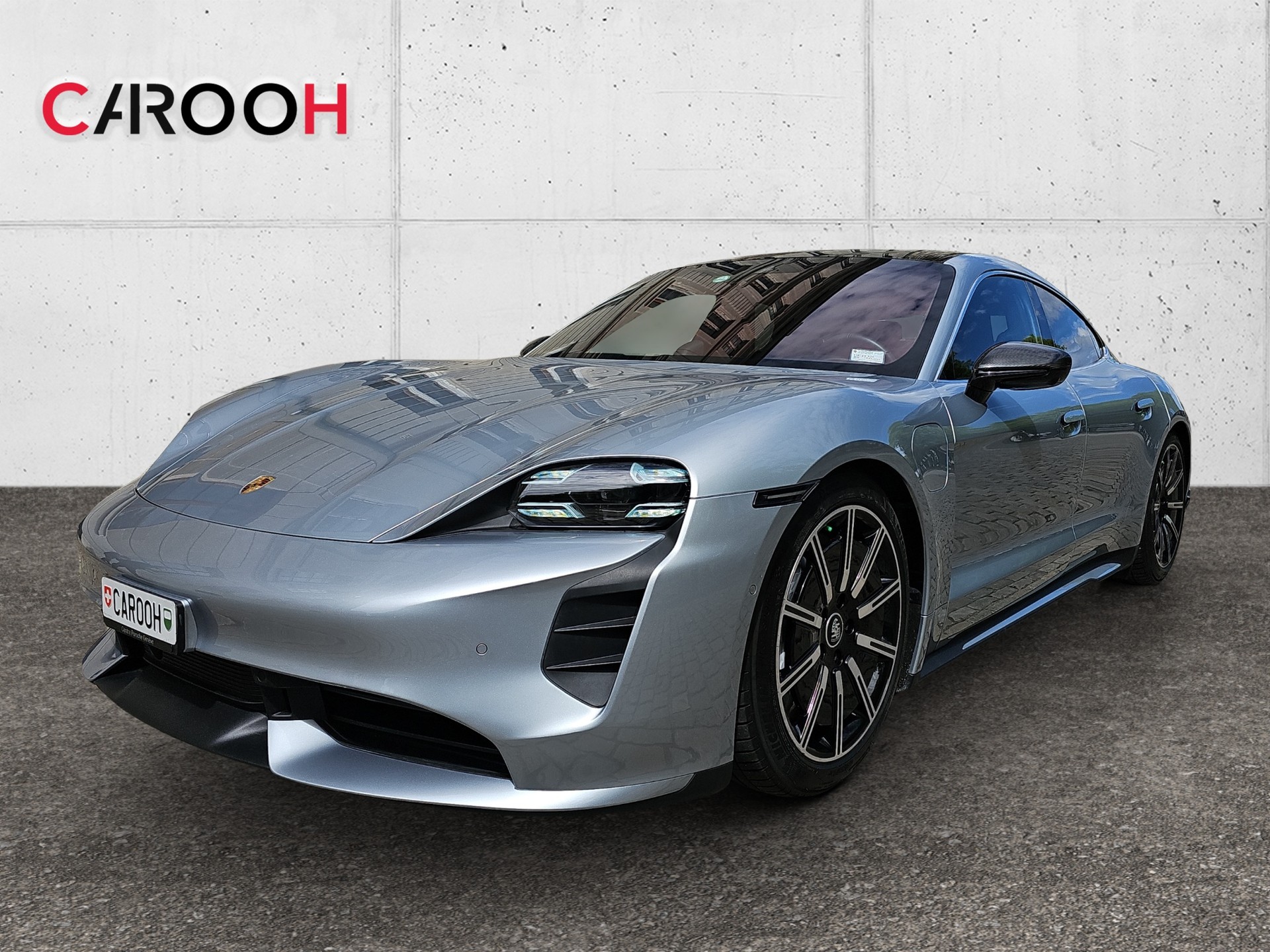PORSCHE Taycan Turbo-showroom-element-2