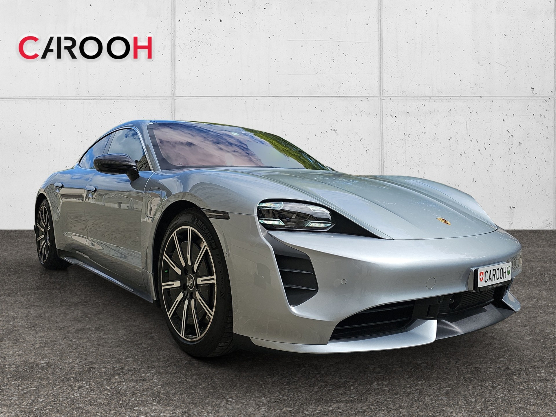 PORSCHE Taycan Turbo
