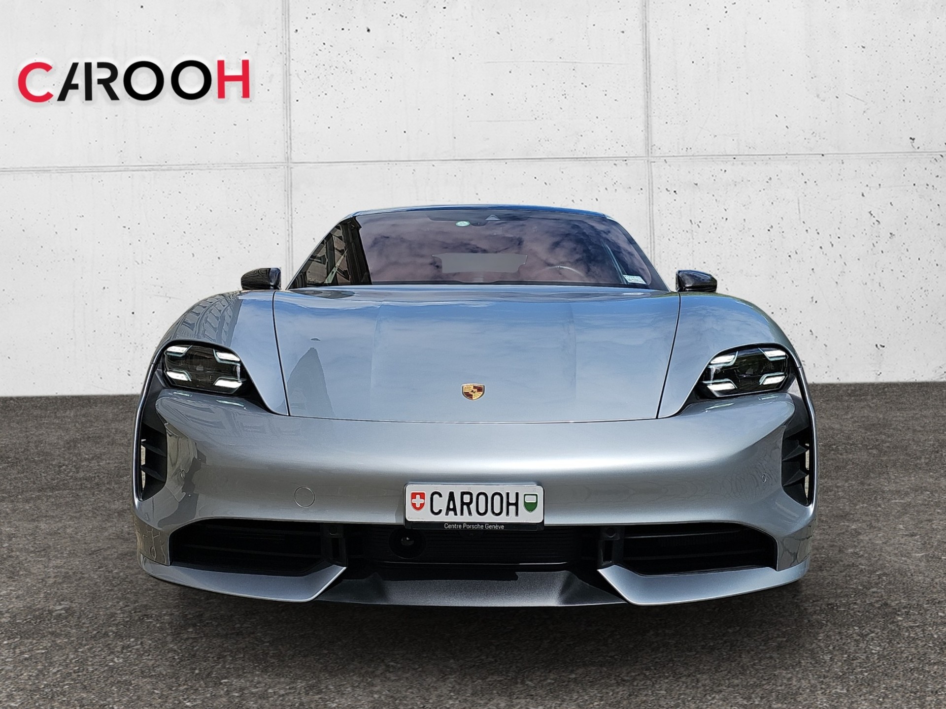 PORSCHE Taycan Turbo-showroom-element-1