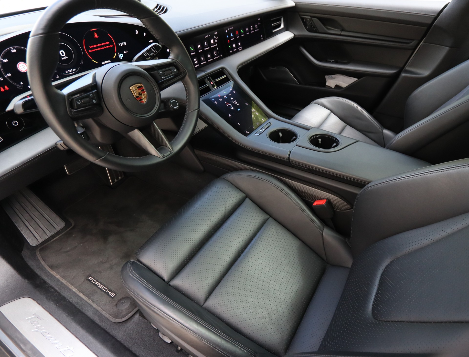 PORSCHE Taycan Turbo-image-12