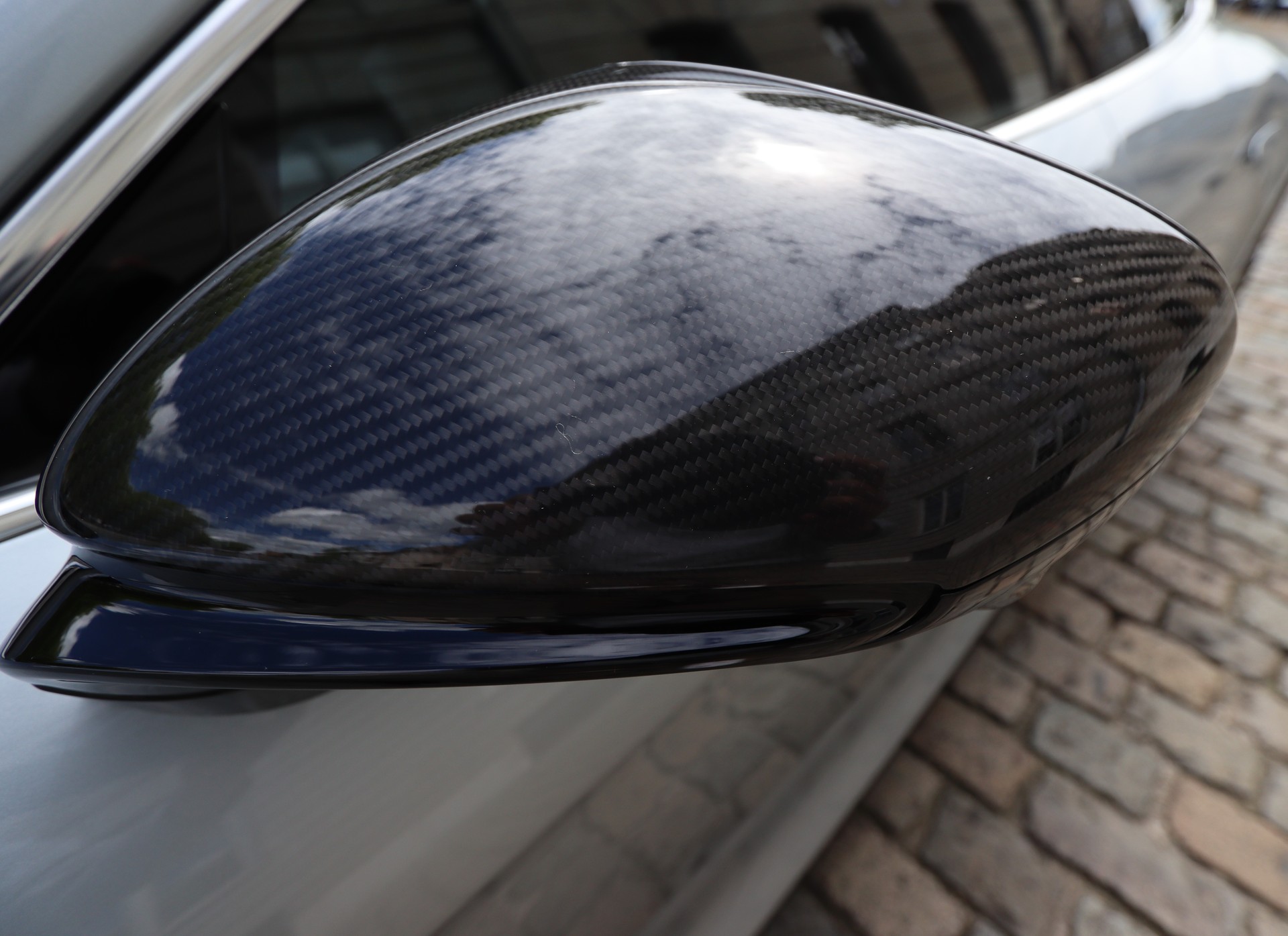 PORSCHE Taycan Turbo-image-27