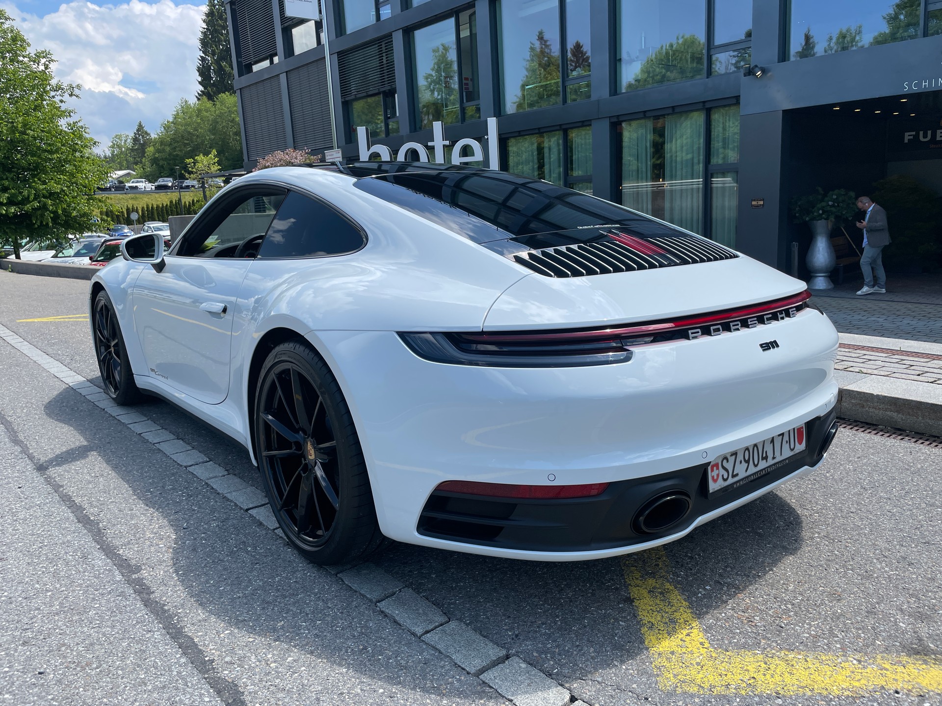 PORSCHE 911 Carrera 4 PDK-showroom-element-2