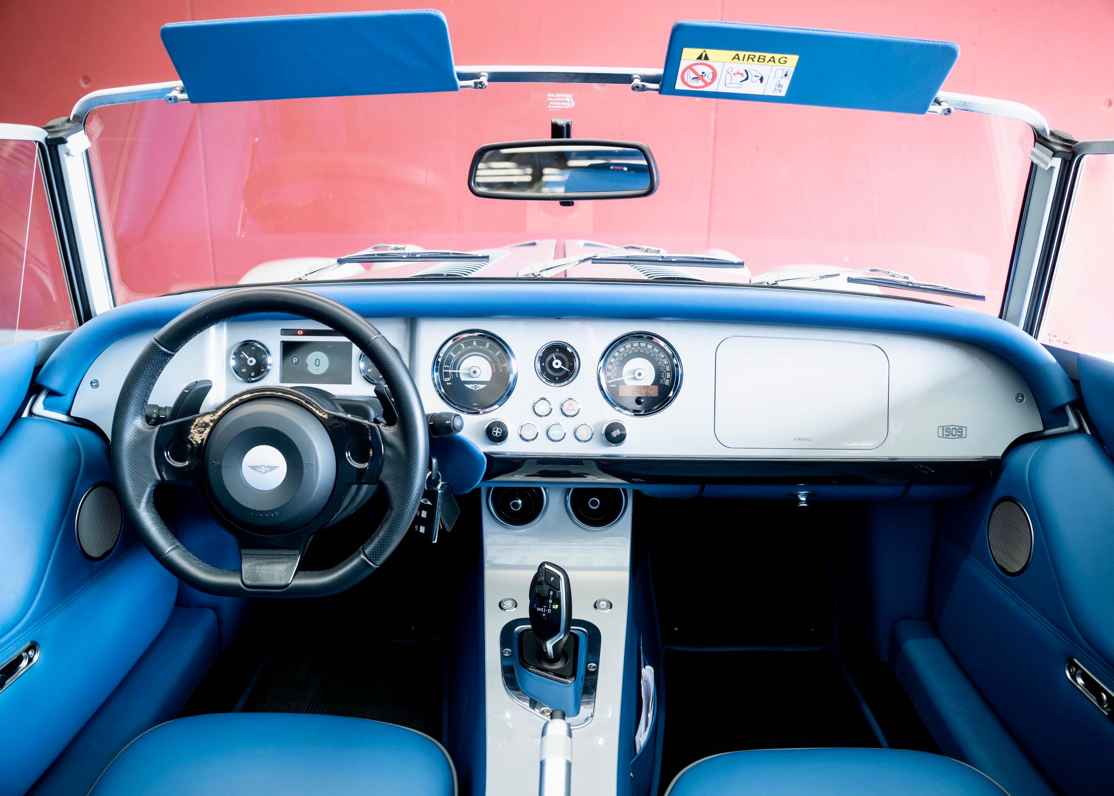 Image MORGAN PLUS-SIX Plus Six 3.0T Bespoke (Swiss Exécutive car, low mileage)