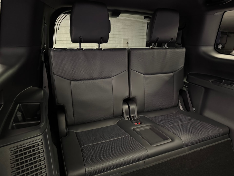 Land Cruiser 2.8 D 48V Invincible AWD