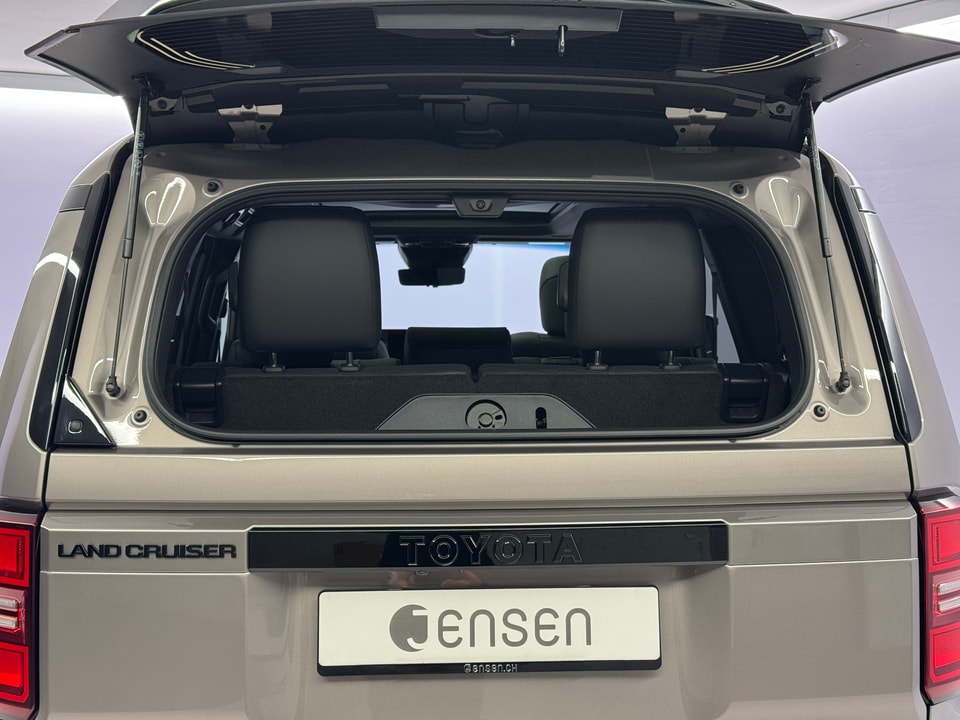 Land Cruiser 2.8 D 48V Invincible AWD