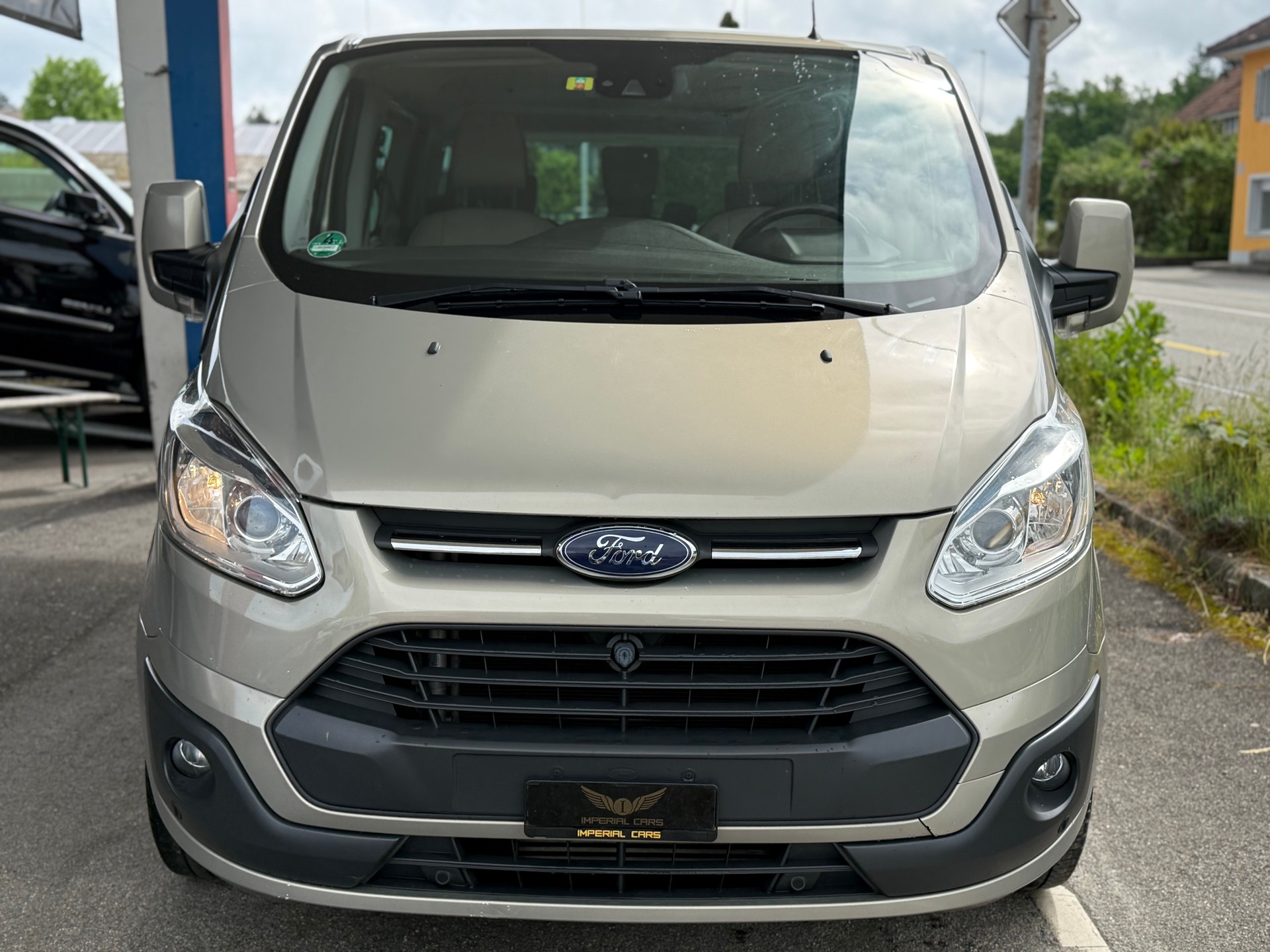 FORD Tourneo Custom 300 L2H1 Titanium-image-6