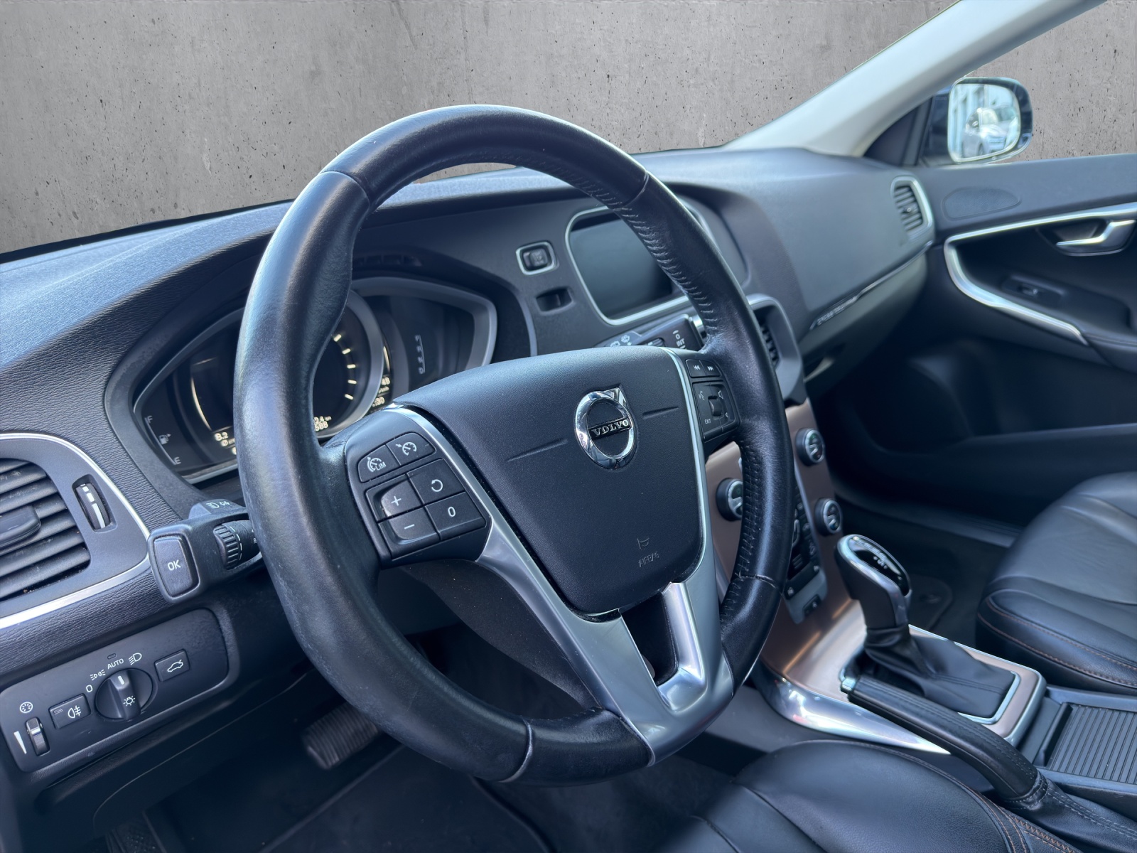 Image VOLVO V40 V40 Cross Country T4 AWD Summum Geartronic