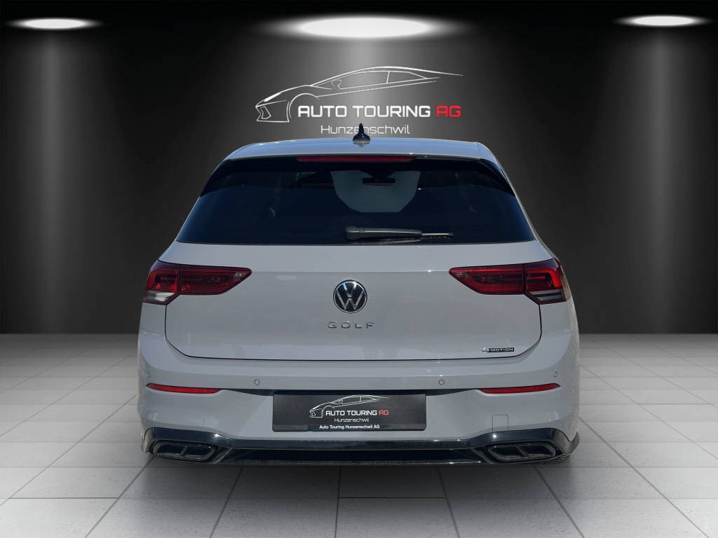 VW Golf VIII 2.0 TSI R-Line DSG 4motion-image-3