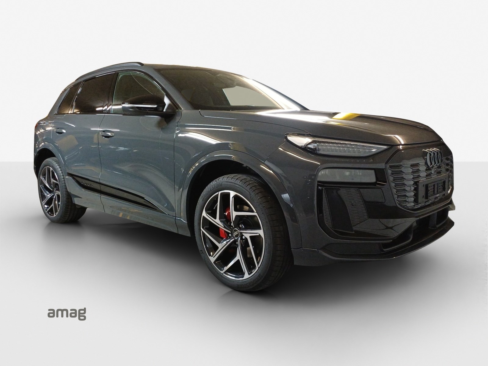 AUDI Q6 e-tron quattro-image-5