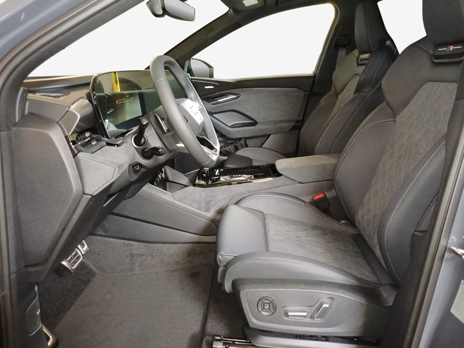 AUDI Q6 e-tron quattro-image-7