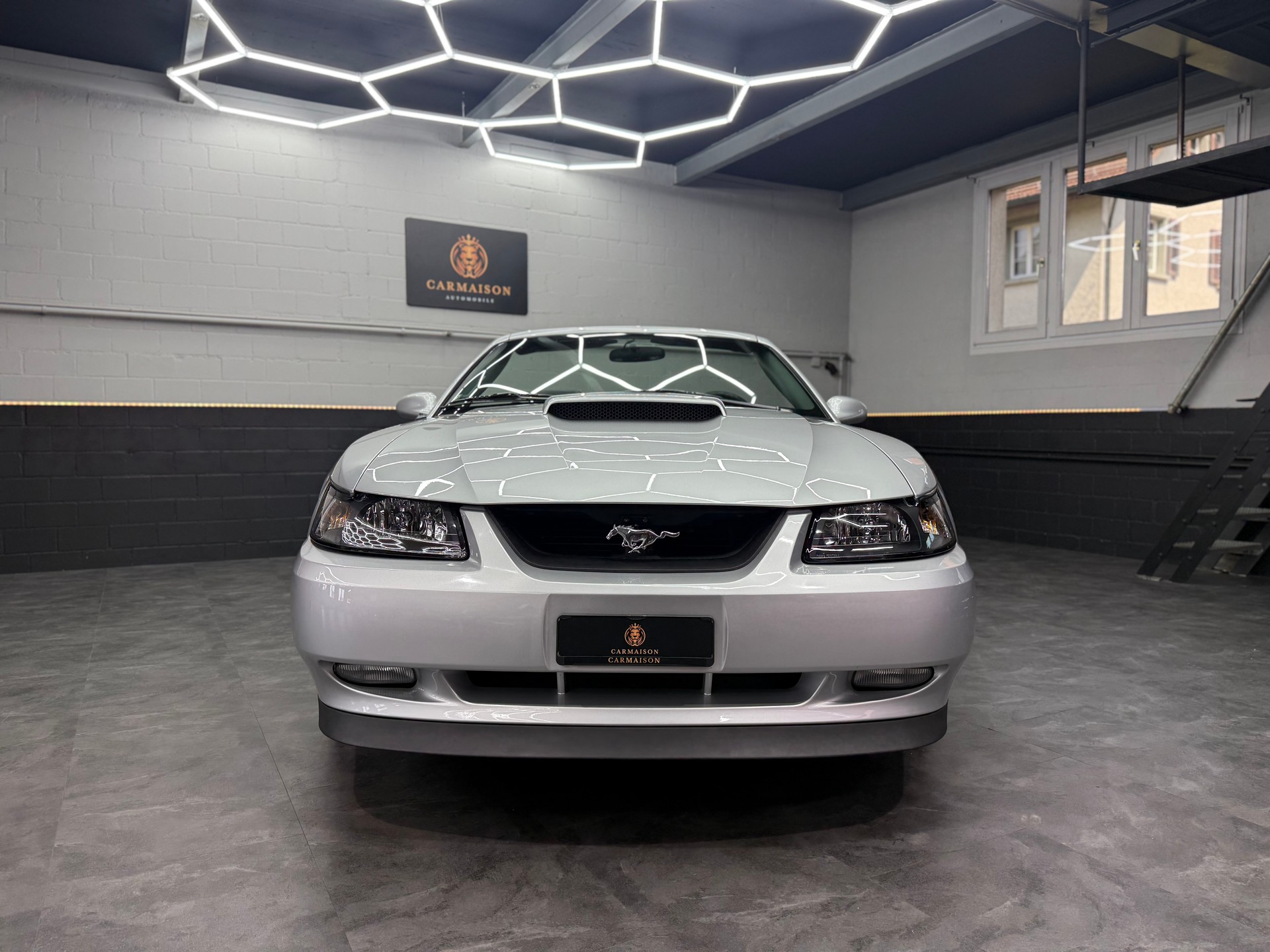 FORD Mustang GT Convertibl-showroom-element-1