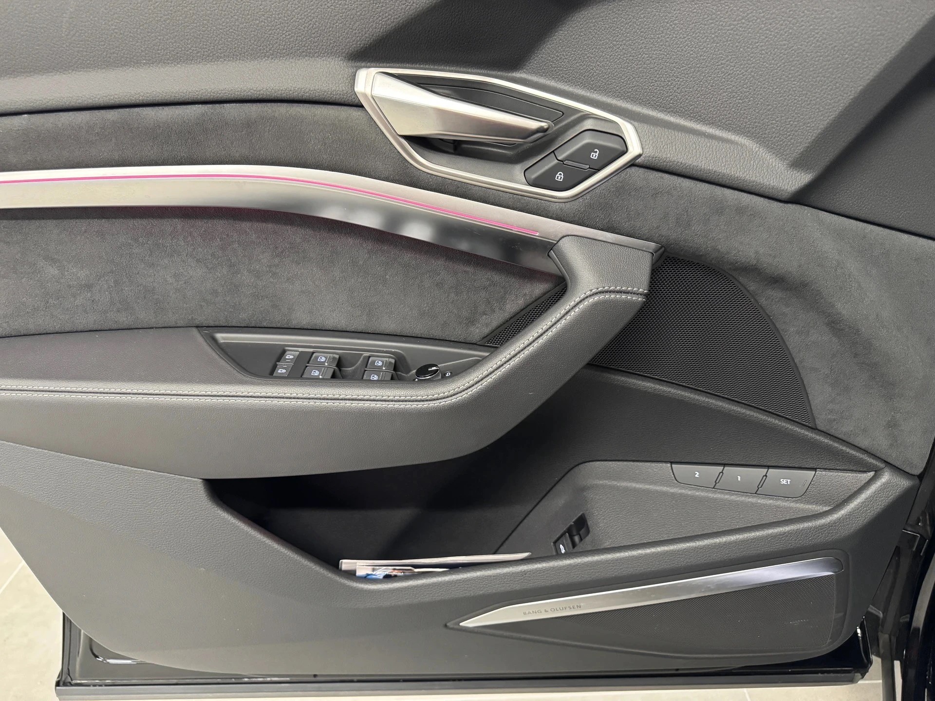 AUDI SQ8 Sportback e-tron quattro *503PS* ((Model 2024)) *Np.140`390.-* CH Auslieferung-image-17