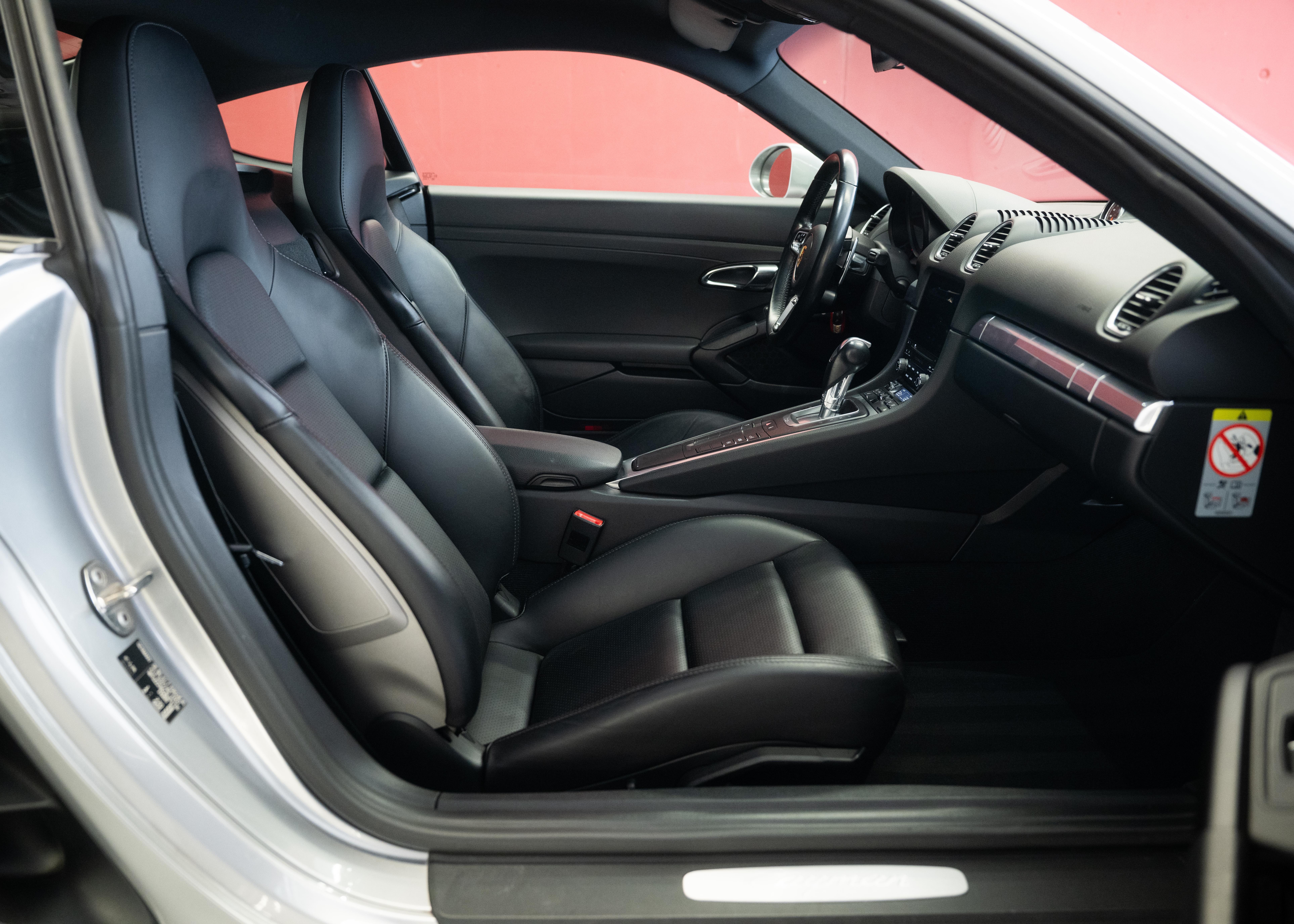 Image PORSCHE 718-BOXSTER-CAYMAN 718 Cayman 2.0 PDK (German car, fantastic condition, Porsche Approved warranty)