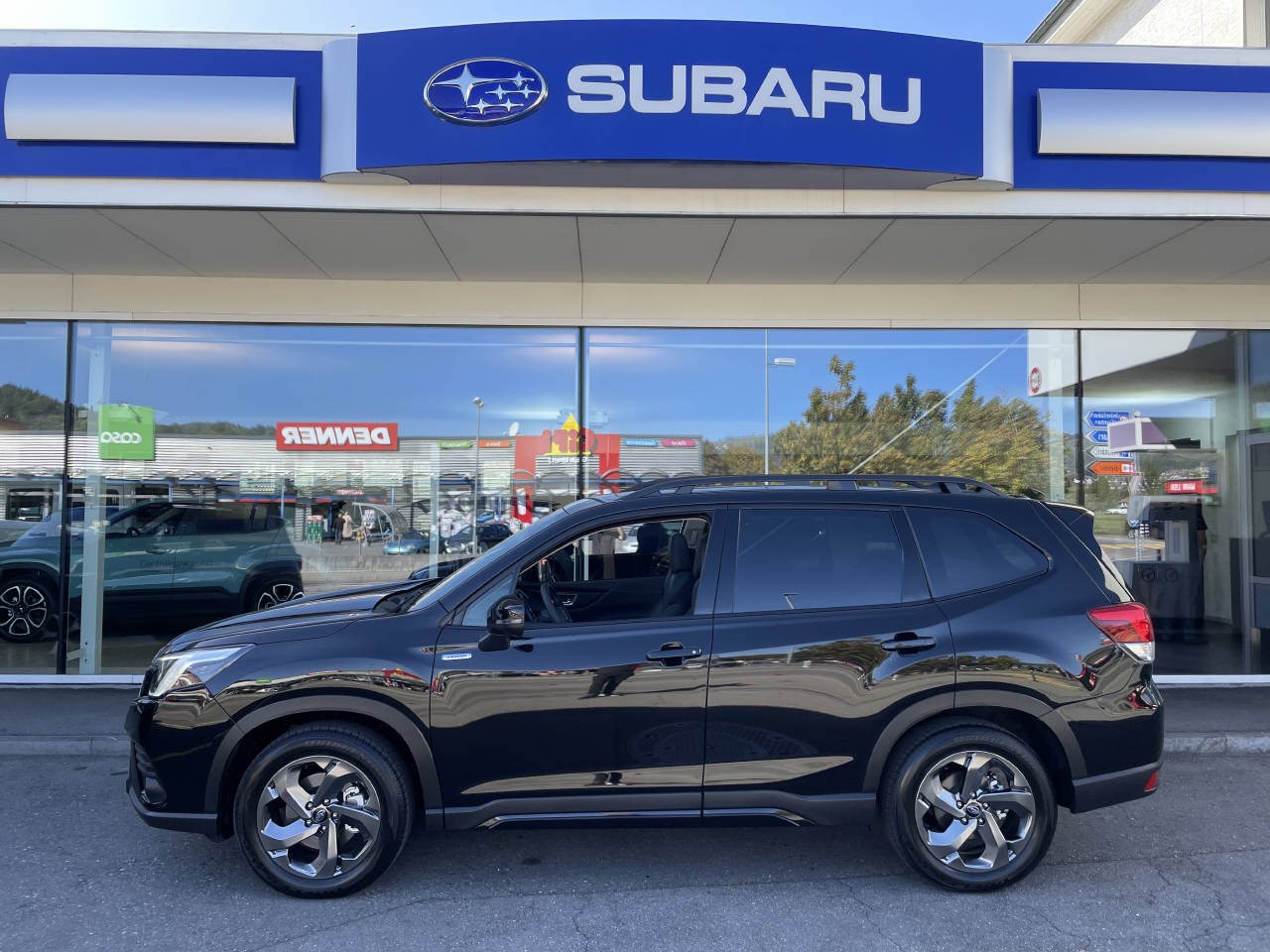 SUBARU Forester Station 2.0i e-Boxer Black Edition