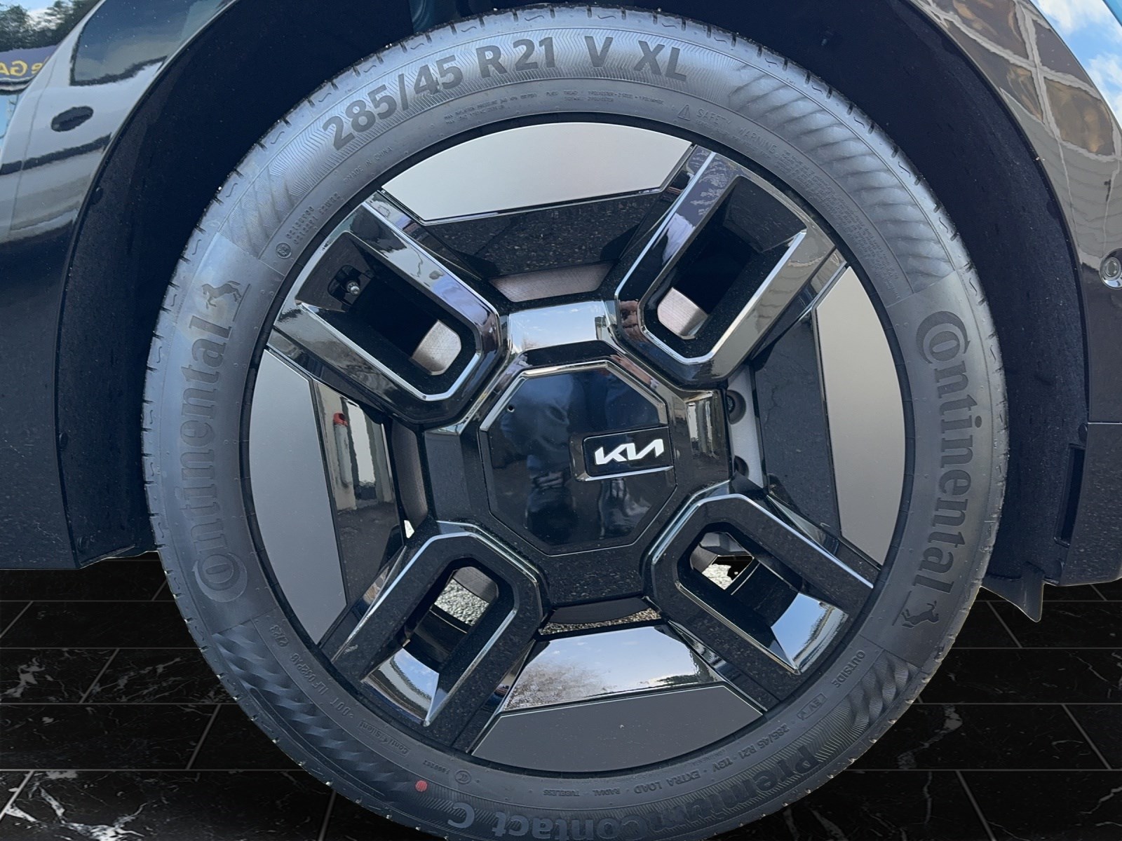 KIA EV9 99.8 kWh GT-Line 4x4-image-10