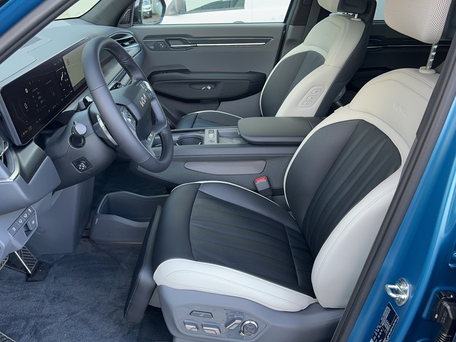 KIA EV9 99.8 kWh GT-Line 4x4-image-6
