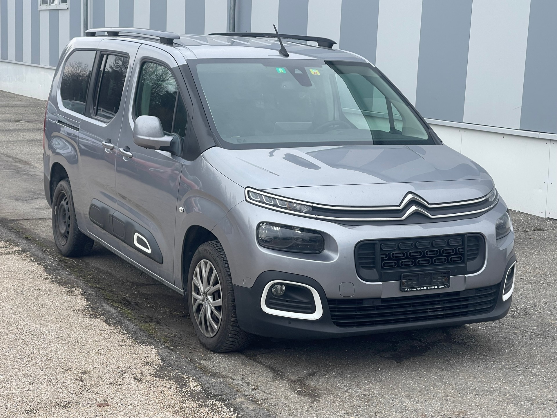 CITROEN Berlingo XL 1.2i PureTech 7 Plätze Feel-showroom-element-2